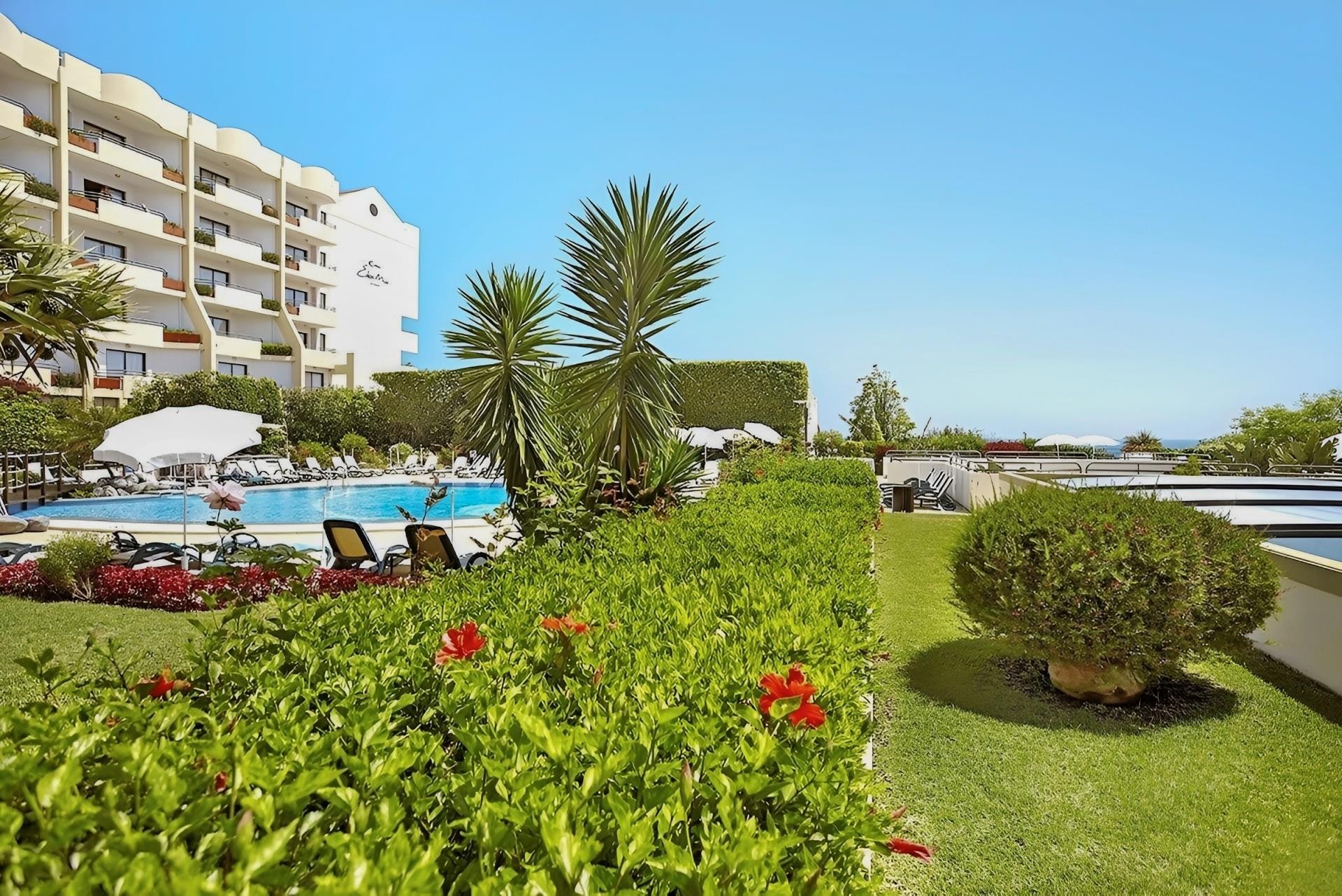 Suite Hotel Eden Mar 11