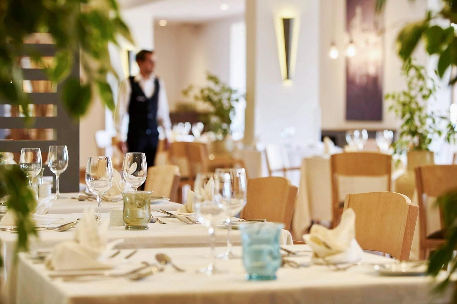 Suite Hotel Eden Mar 21