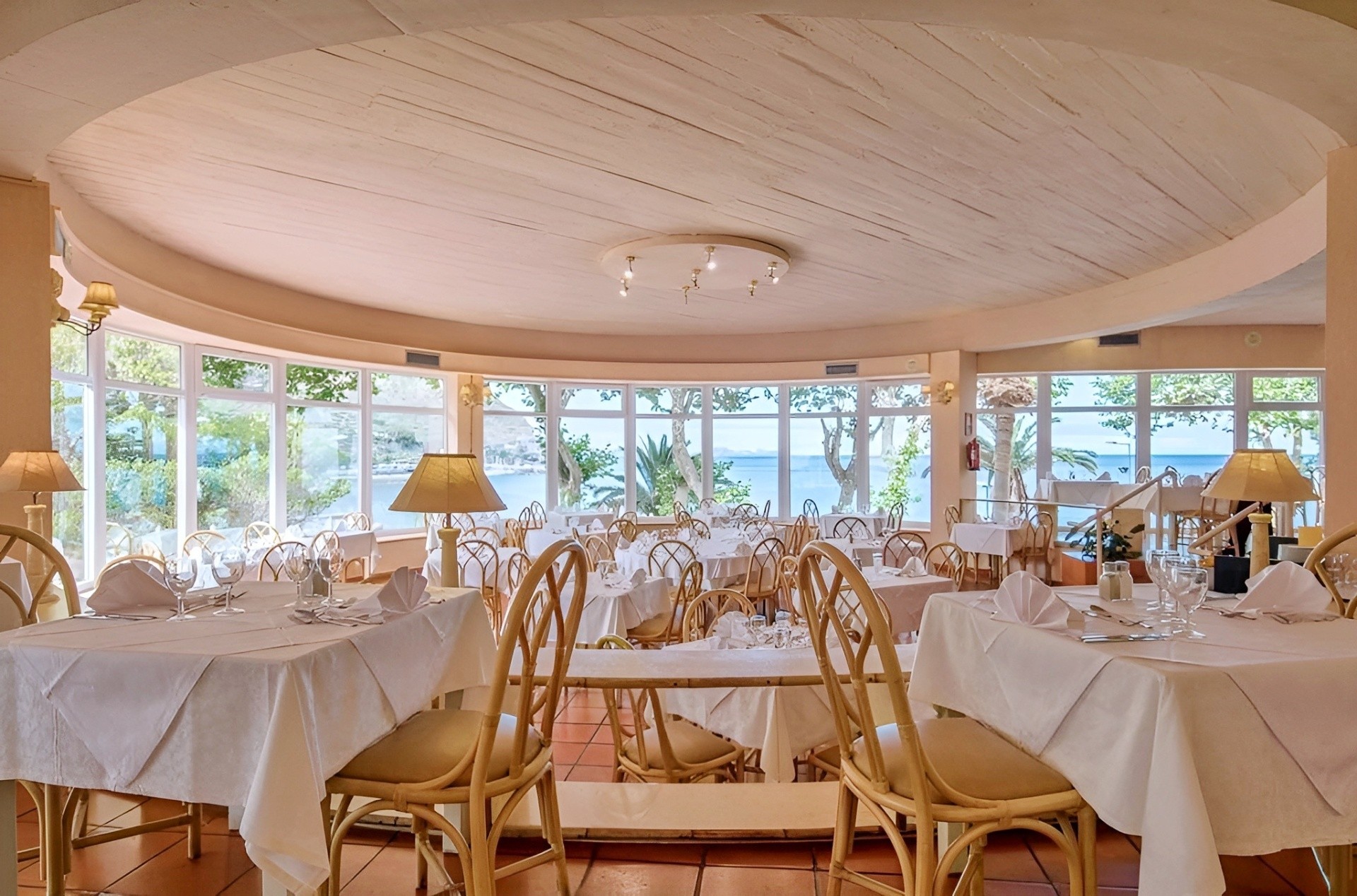 Dom Pedro Madeira 13