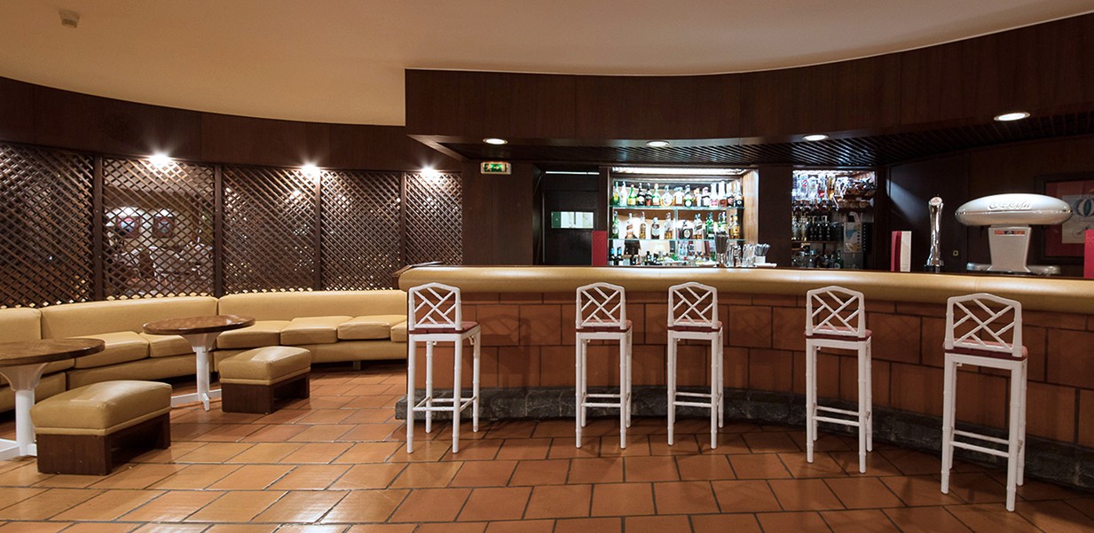 Dom Pedro Madeira 18