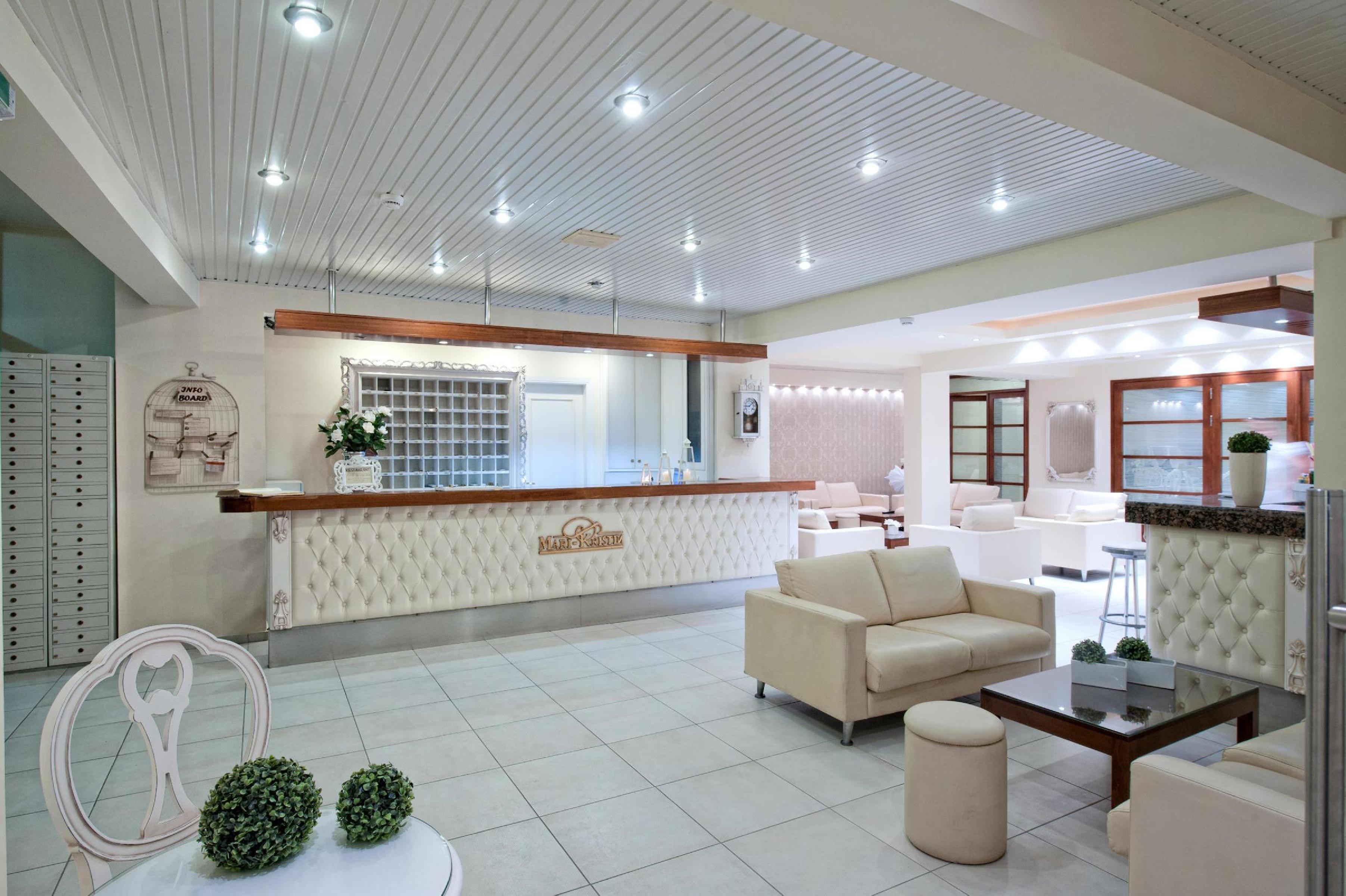 Mari - Kristin Hotel 13