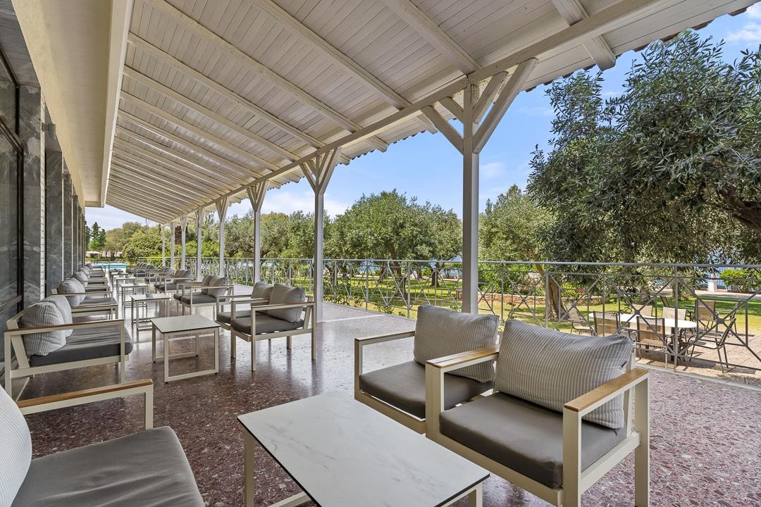 Calamos Beach Family Club Hotel 19