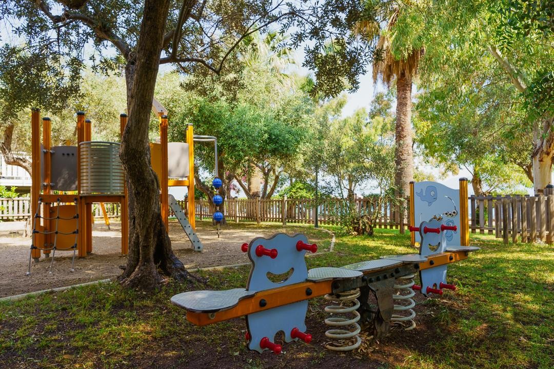 Calamos Beach Family Club Hotel 25