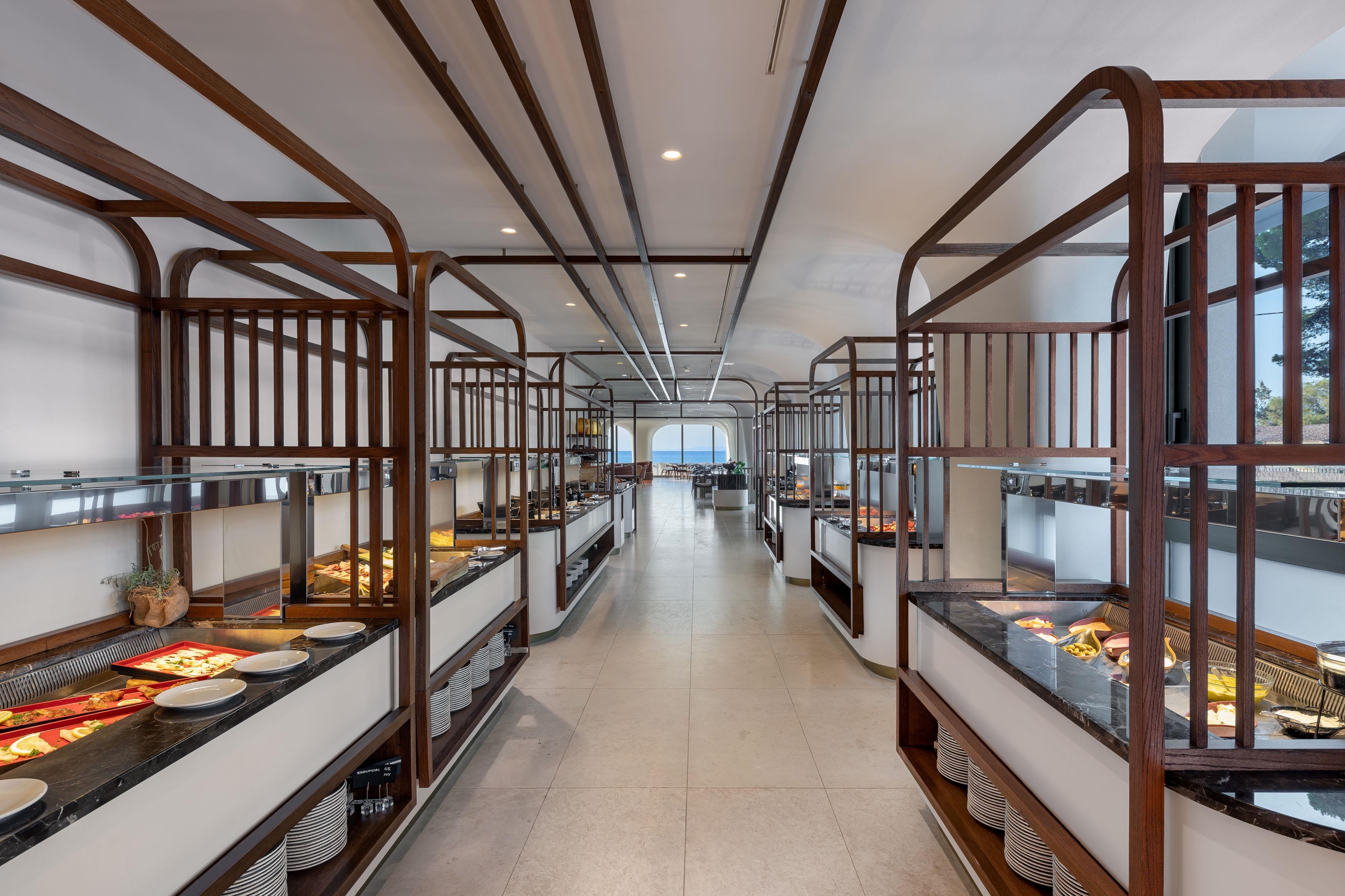 Isla Brown Corinthia, Curio Collection by Hilton 17