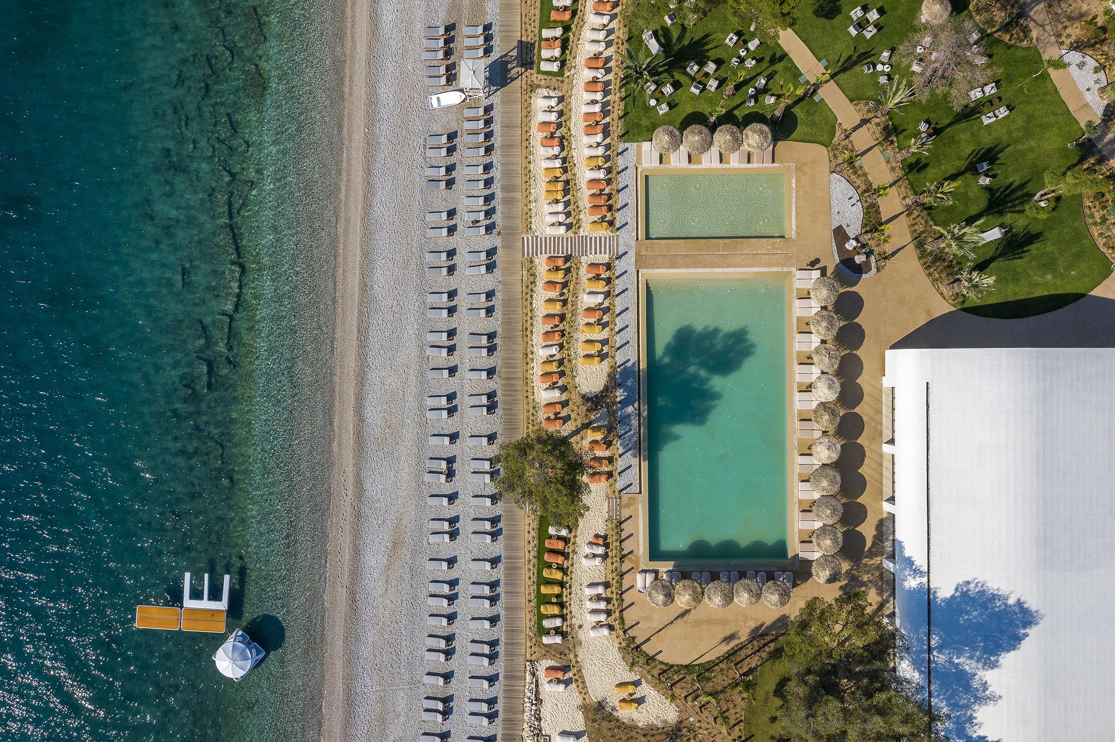 Isla Brown Corinthia, Curio Collection by Hilton 19