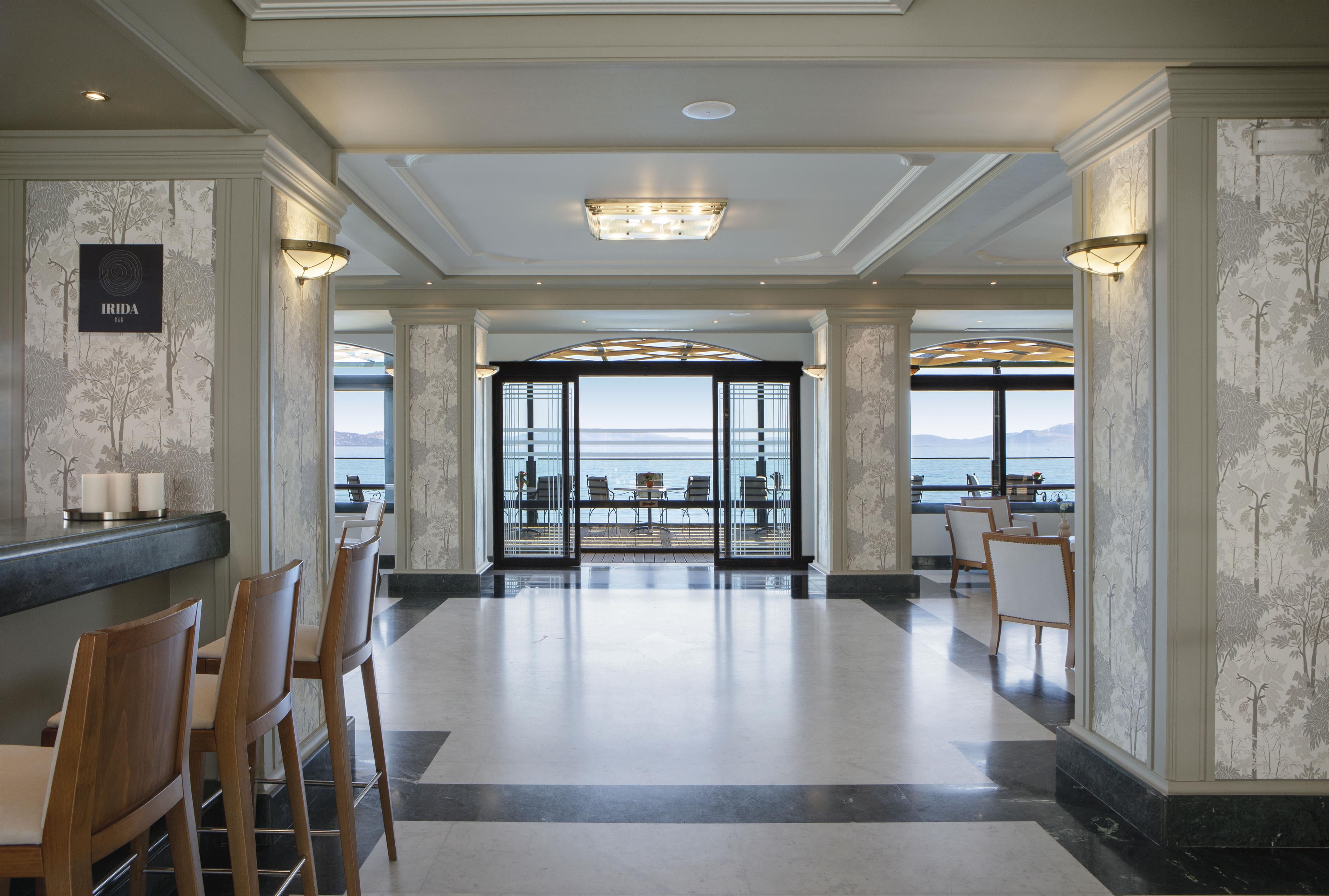 Ramada Attica Riviera 16