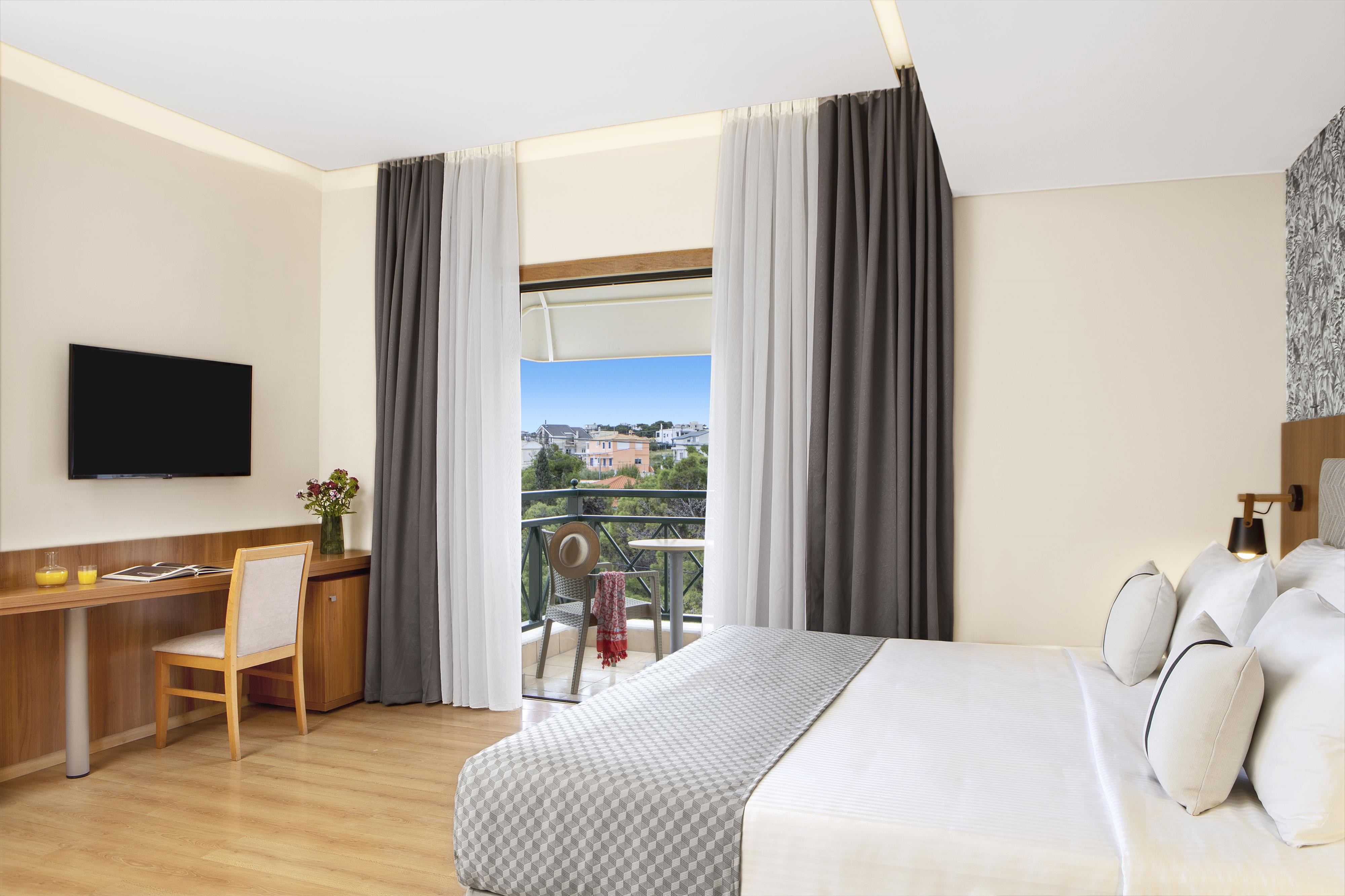 Ramada Attica Riviera 8