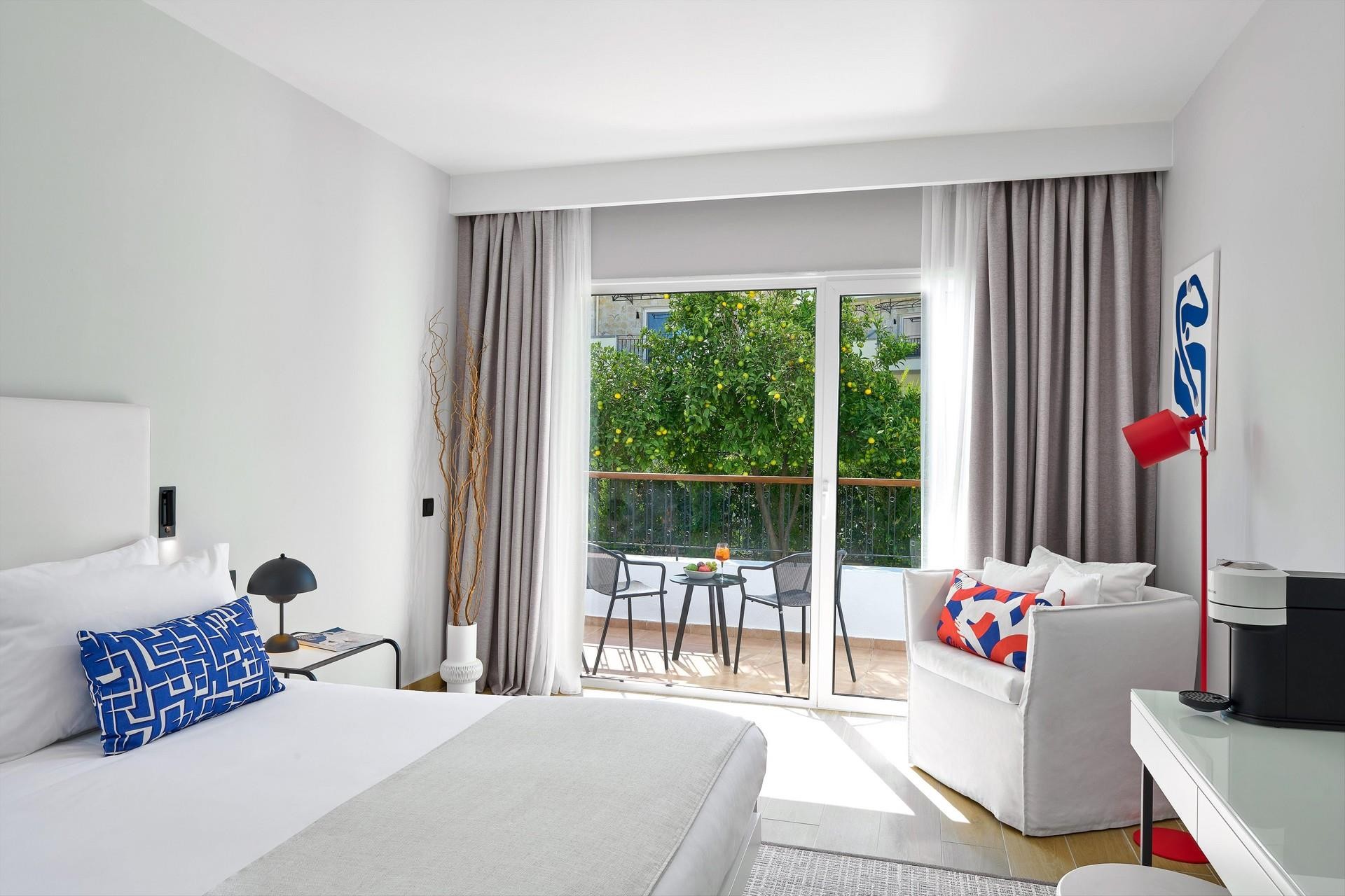 Domes Noruz Kassandra 10