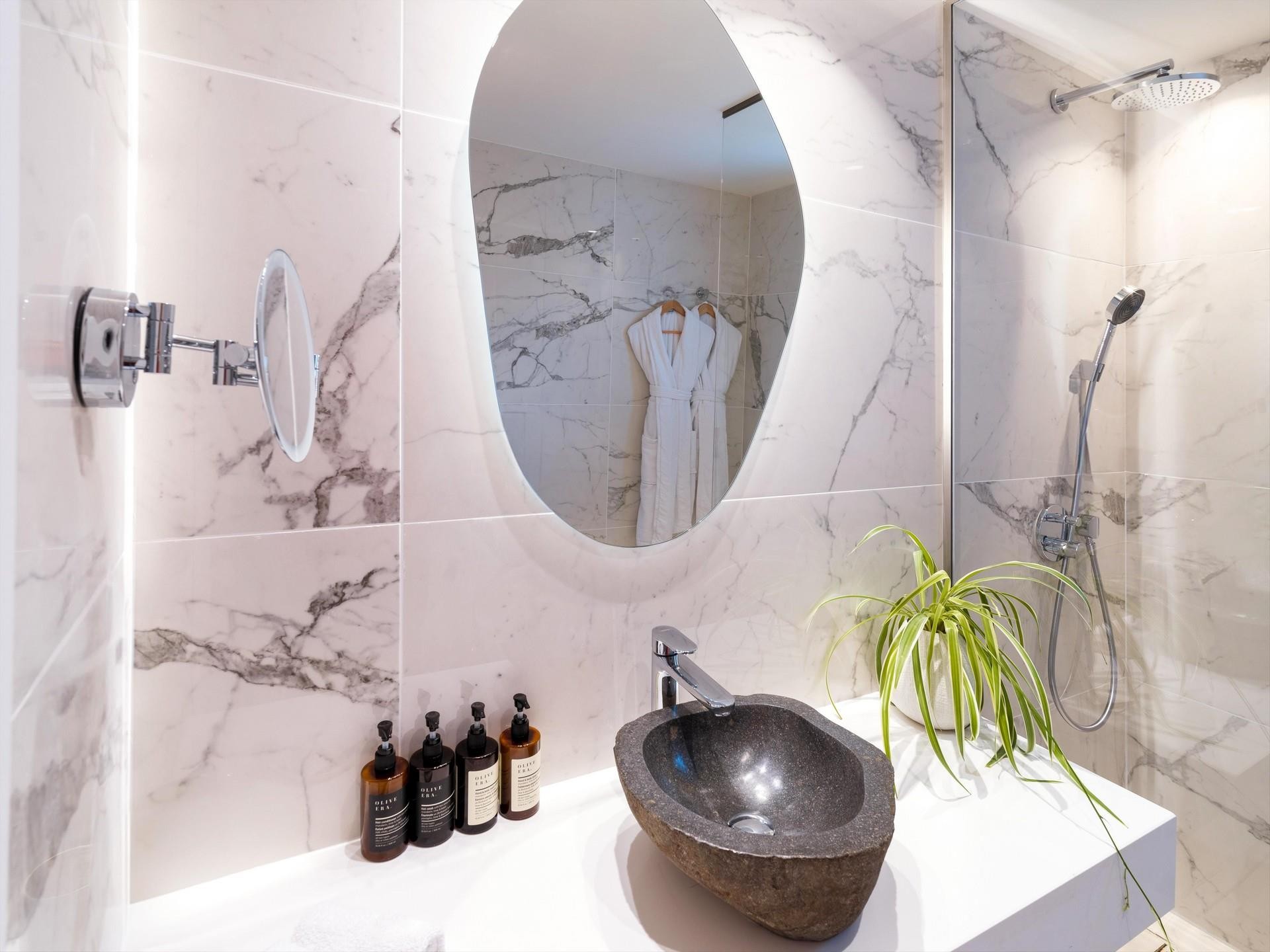 Domes Noruz Kassandra 21