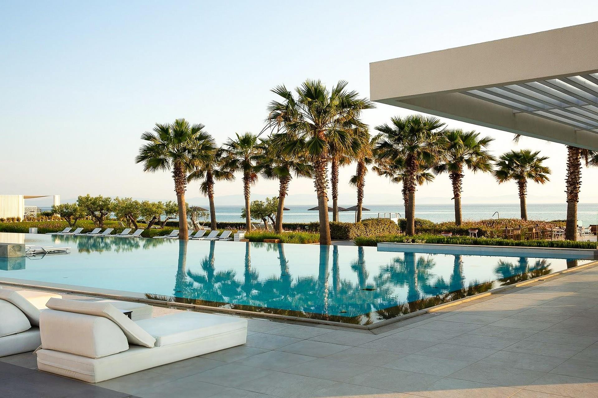 Domes Noruz Kassandra 24