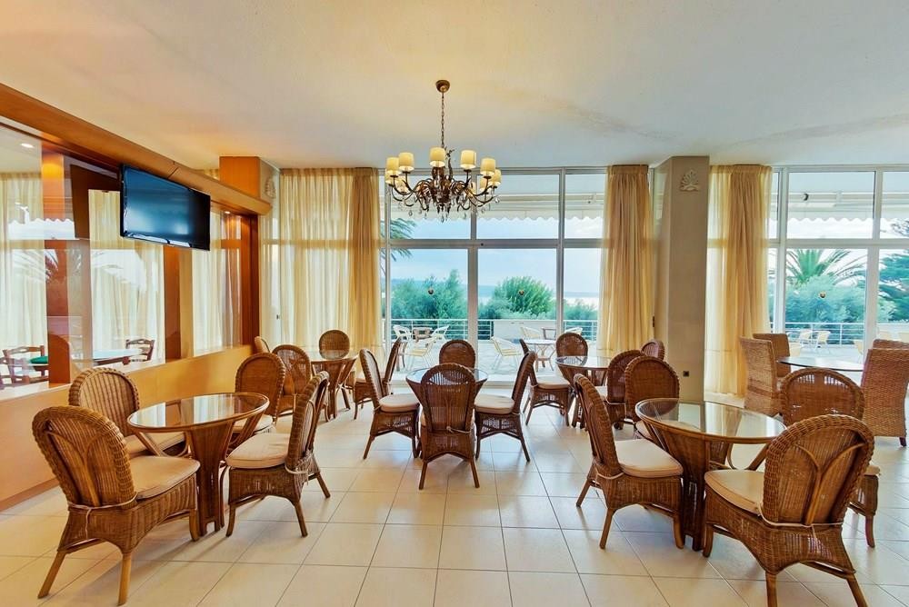 Mendi Beach and Garden hotel 17