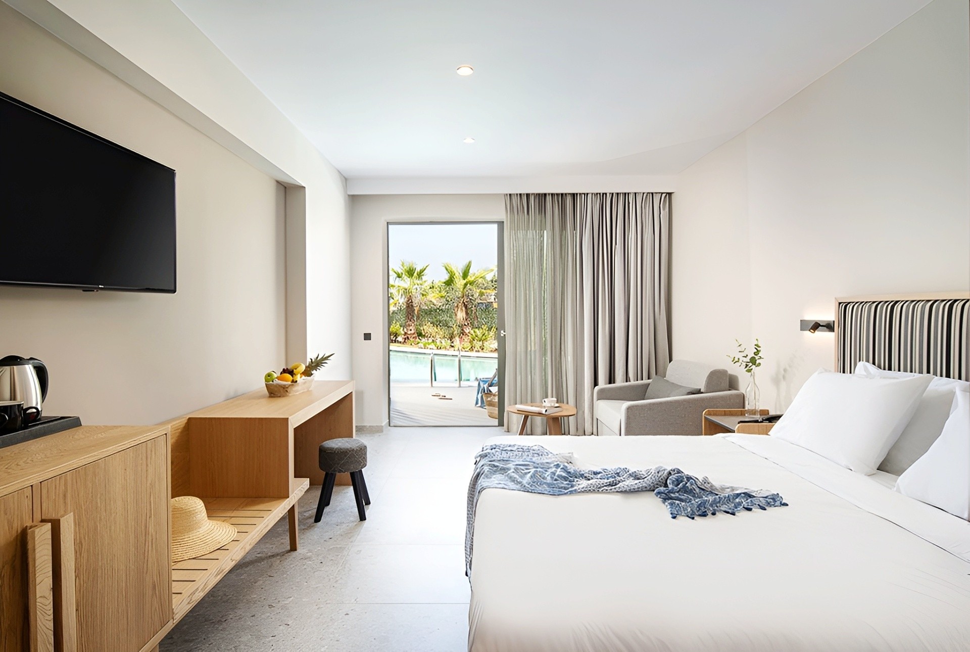 Portes Lithos Luxury Resort 5