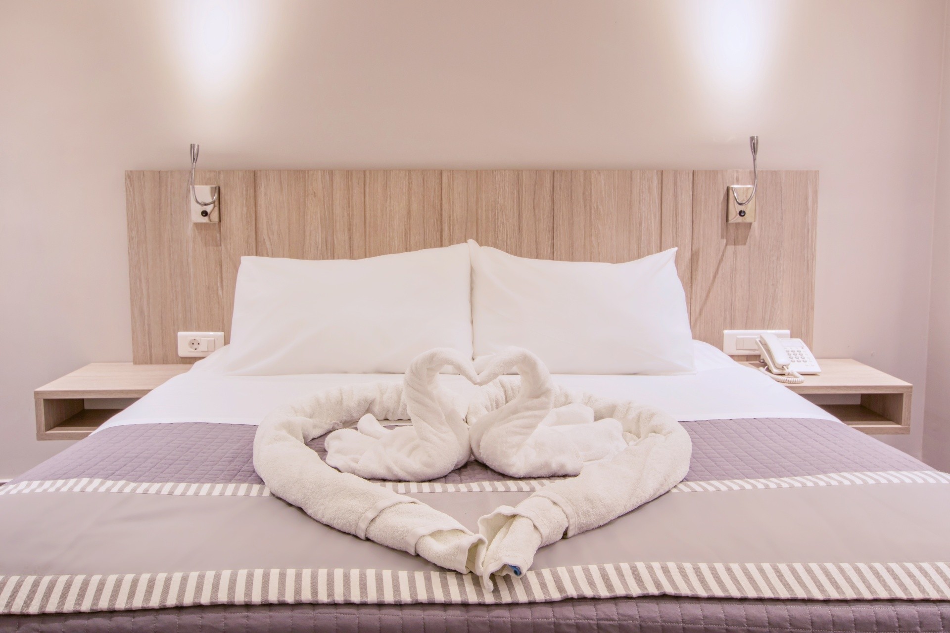 PARASOL LUXURY HOTEL & SUITES