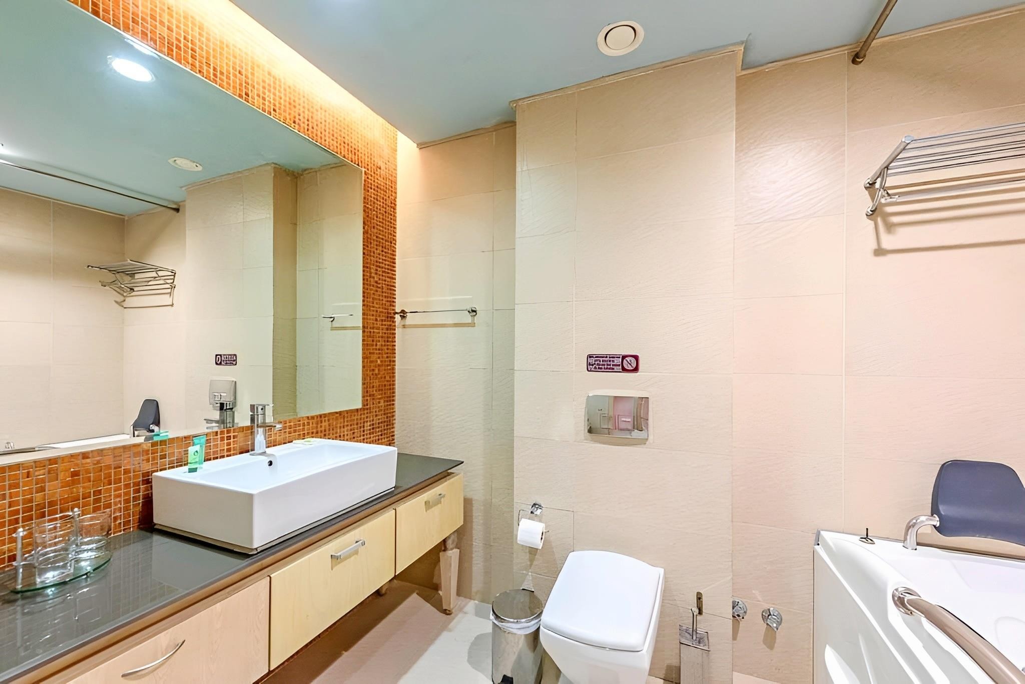 Utopia Resort & Spa 14