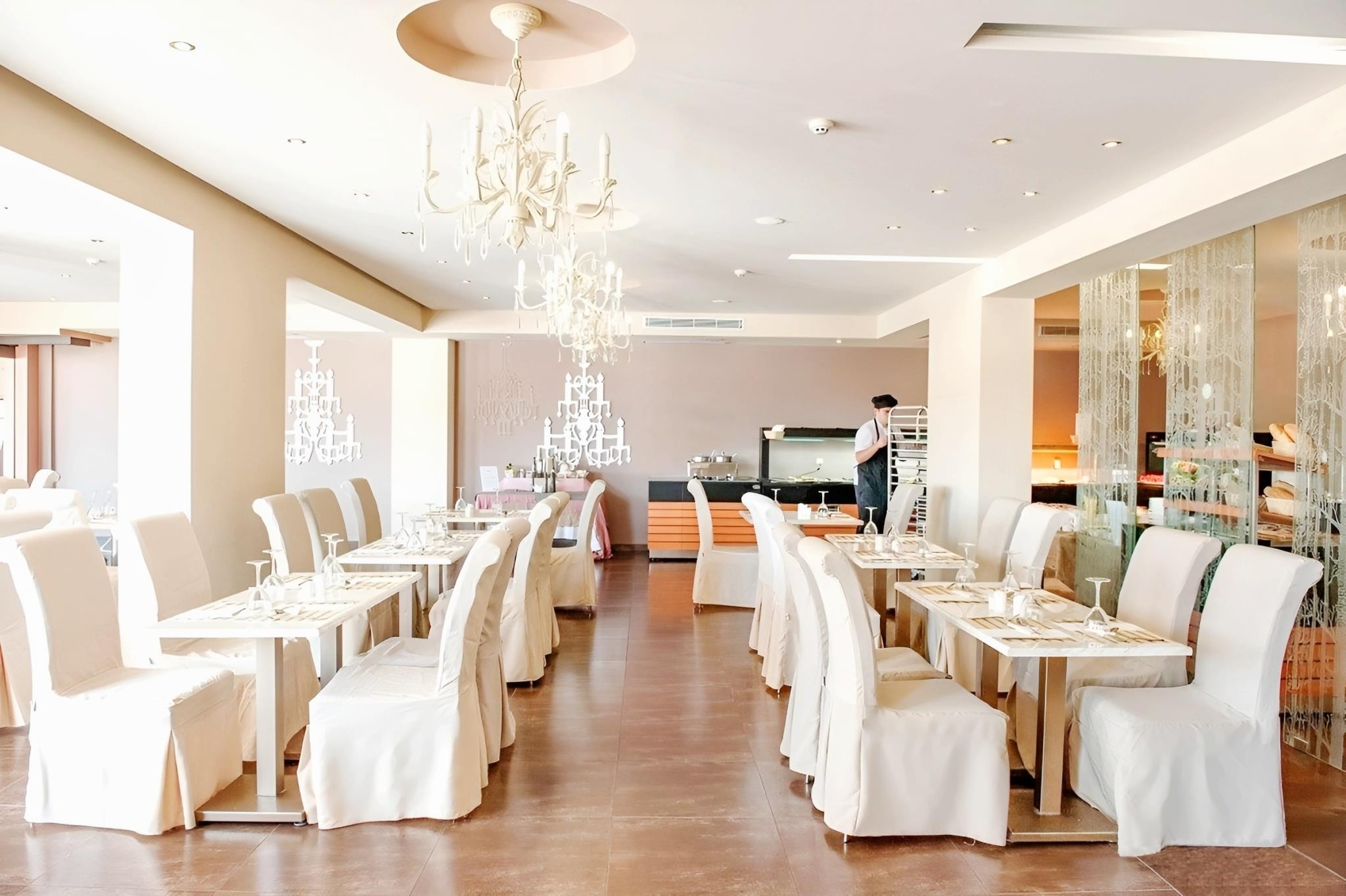 Utopia Resort & Spa 20