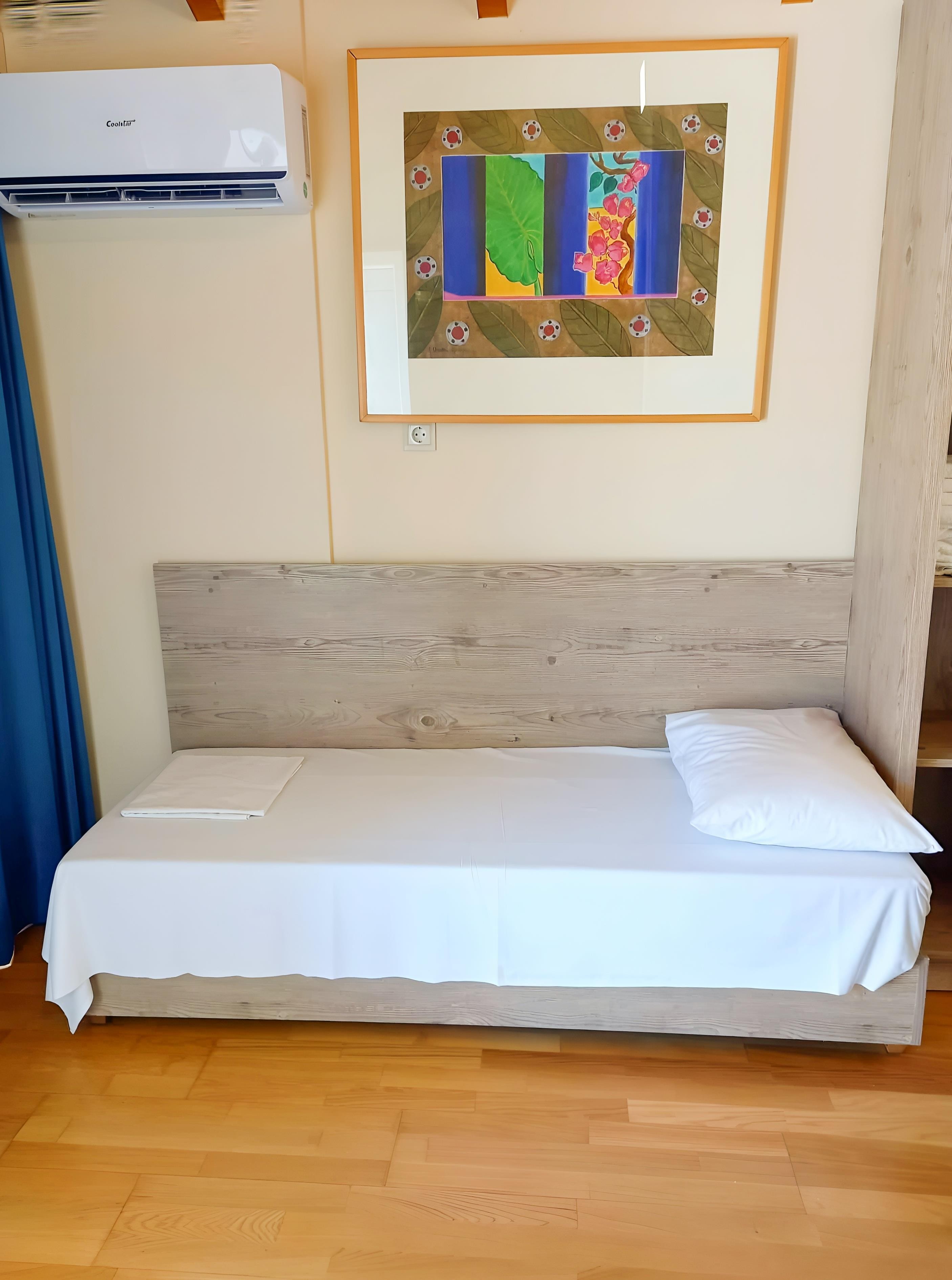 Thalassa Superior 19