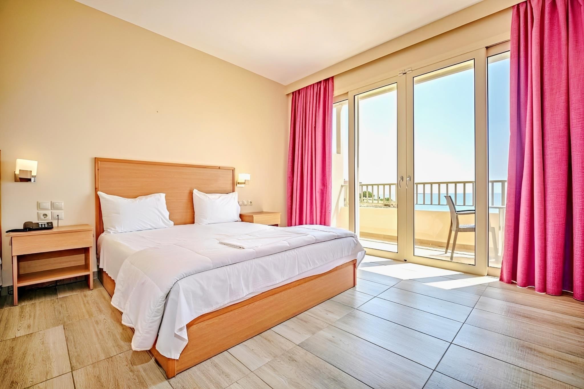 Thalassa Superior 14