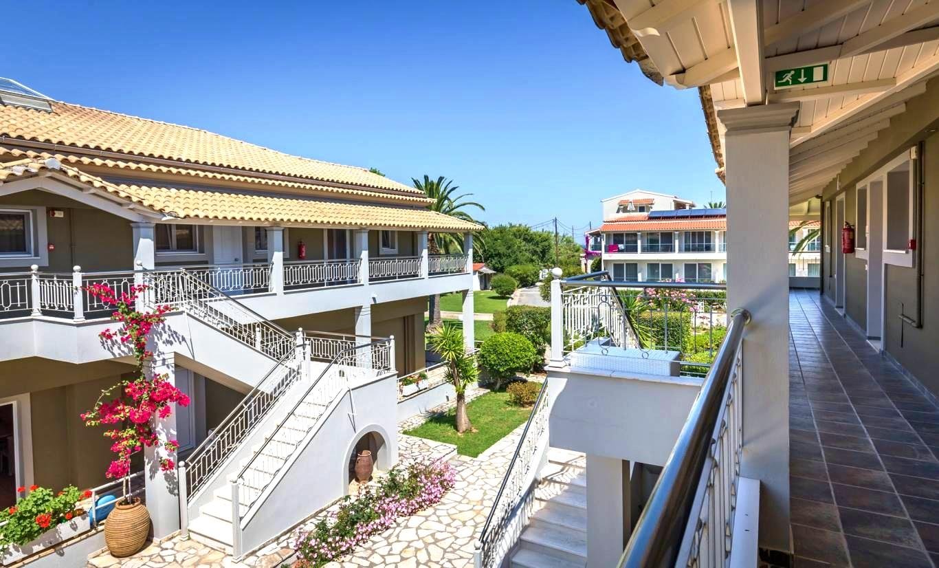 Acharavi Beach Hotel 4