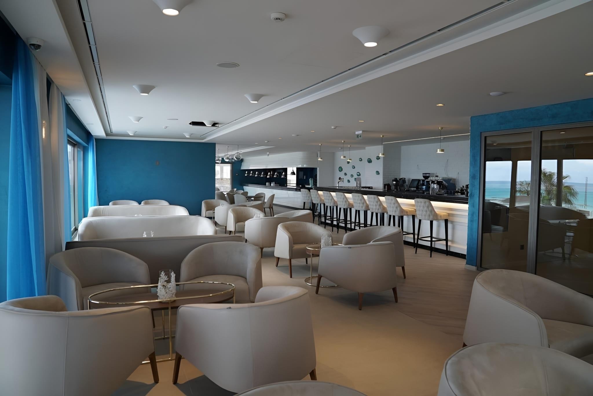 Almyros Beach Resort & SPA 28