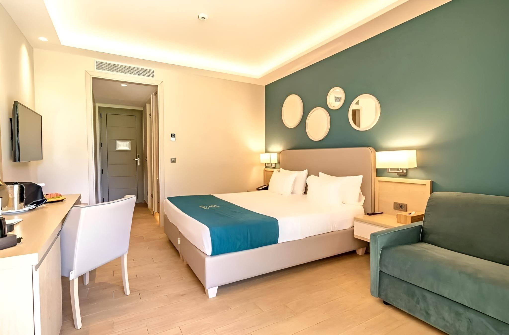 Almyros Beach Resort & SPA 15