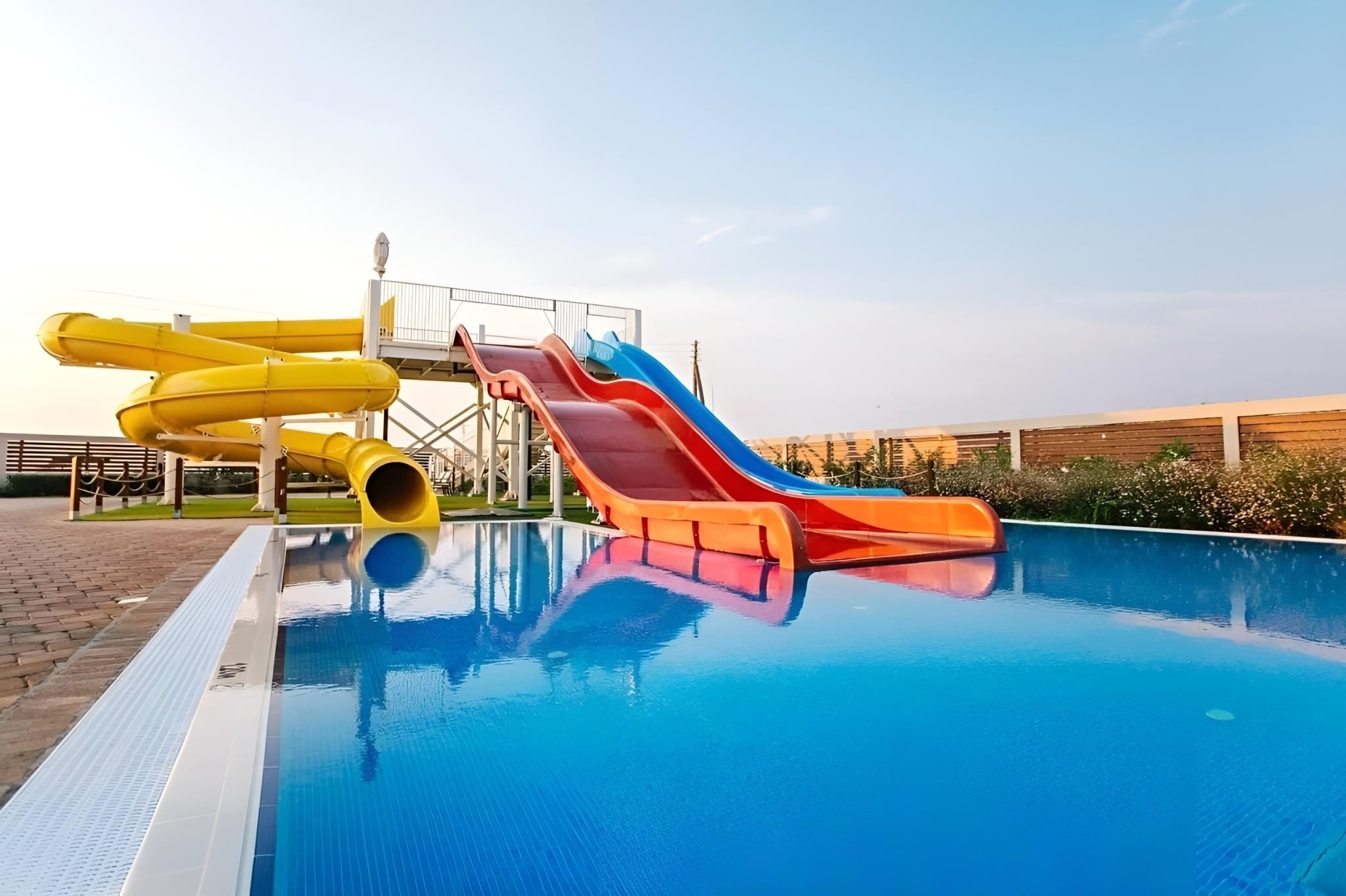 Almyros Beach Resort & SPA