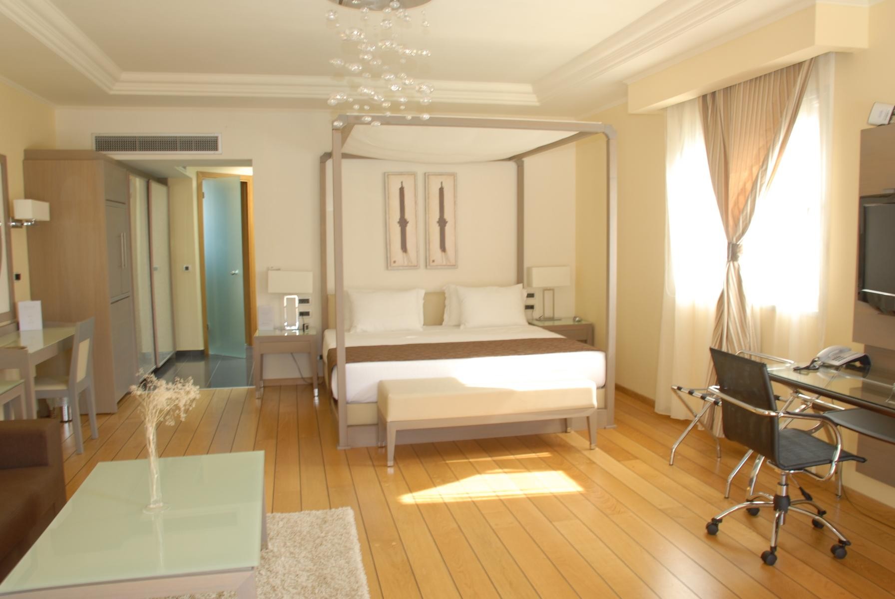 Restia Suites 7