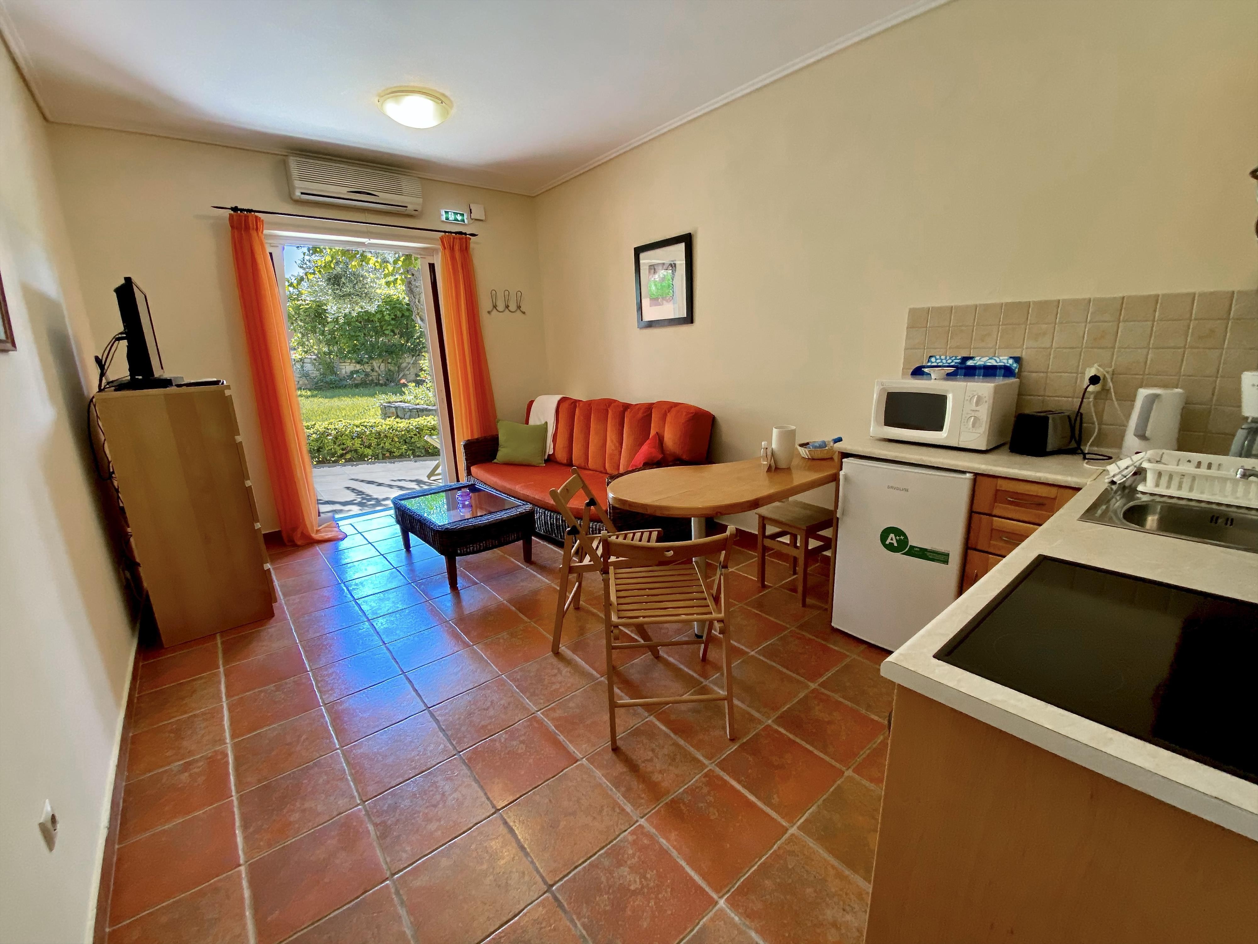 La Riviera Barbati Apartments 24