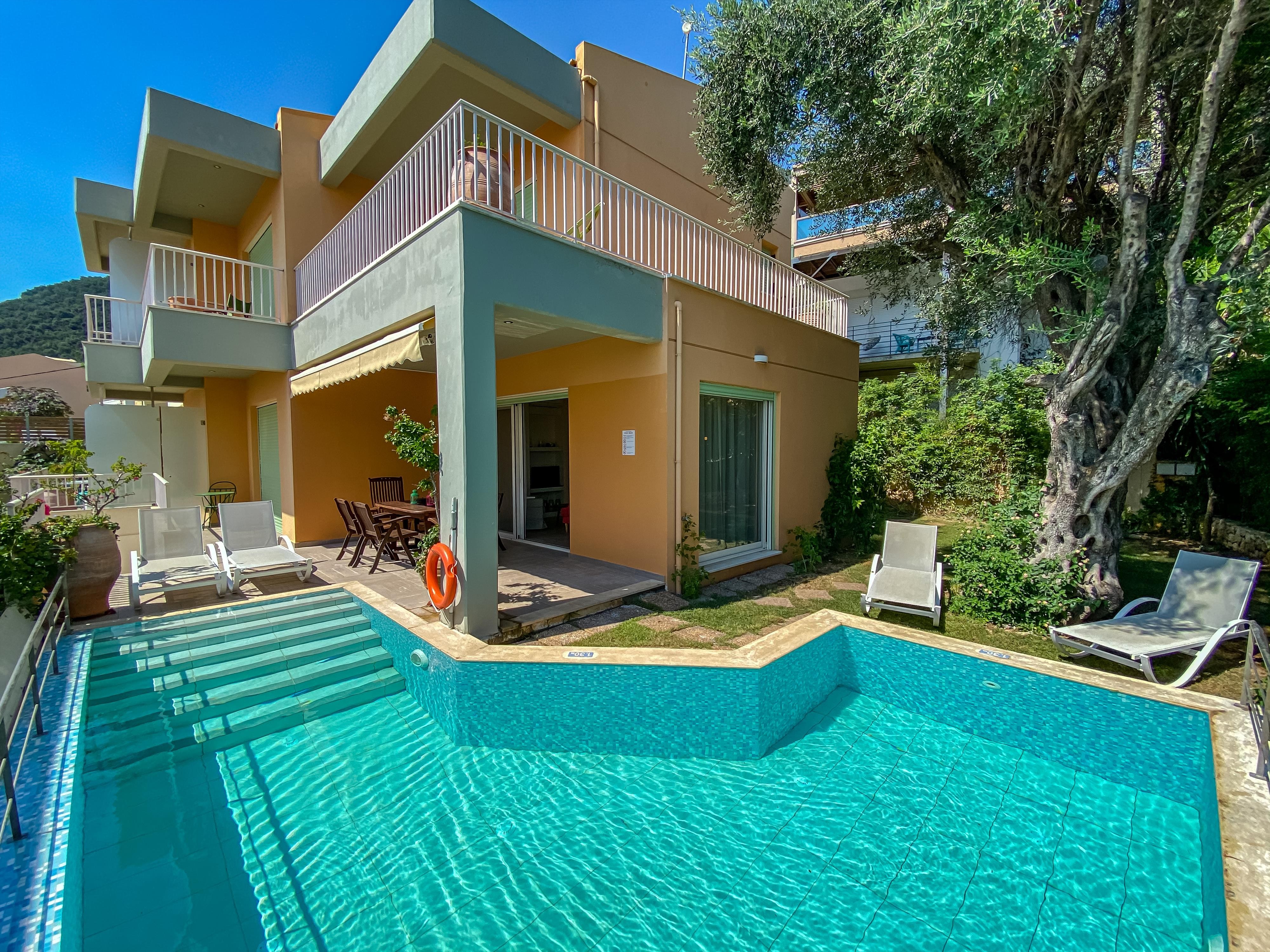 La Riviera Barbati Apartments 12