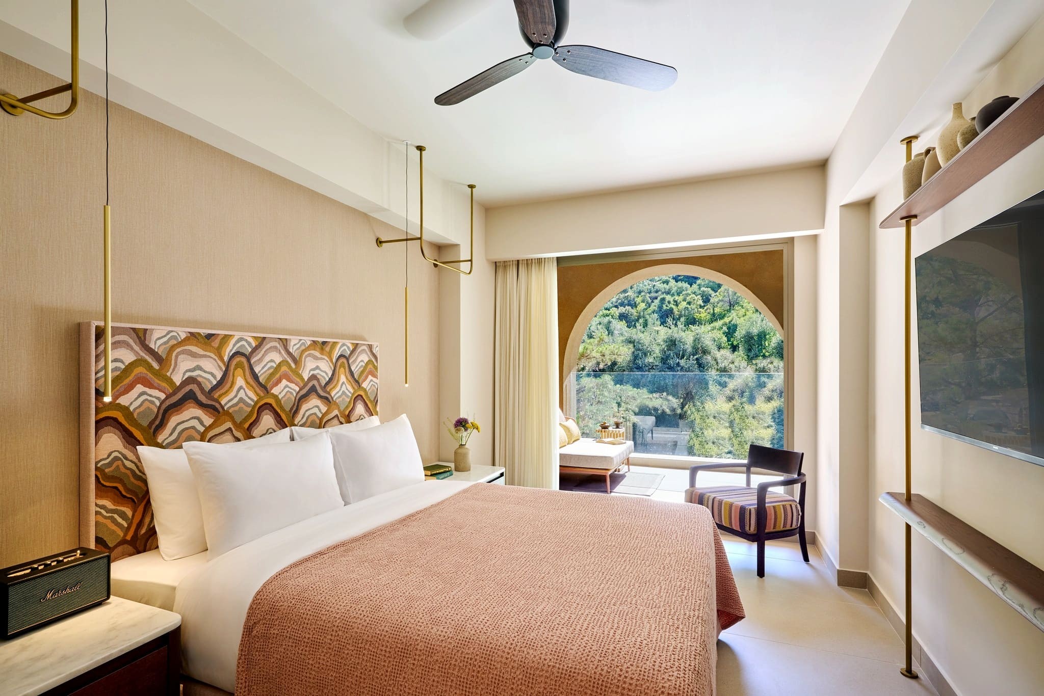 Avali, Mar-Bella Collection 10