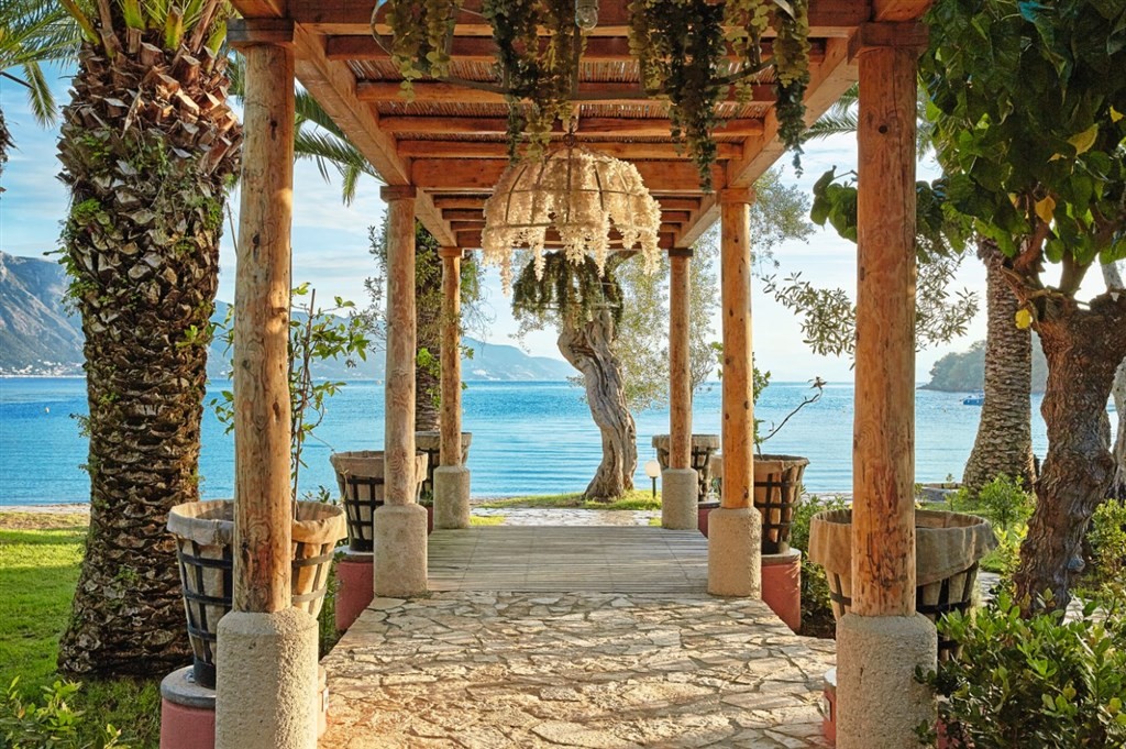 Grecotel Daphnila Bay 6