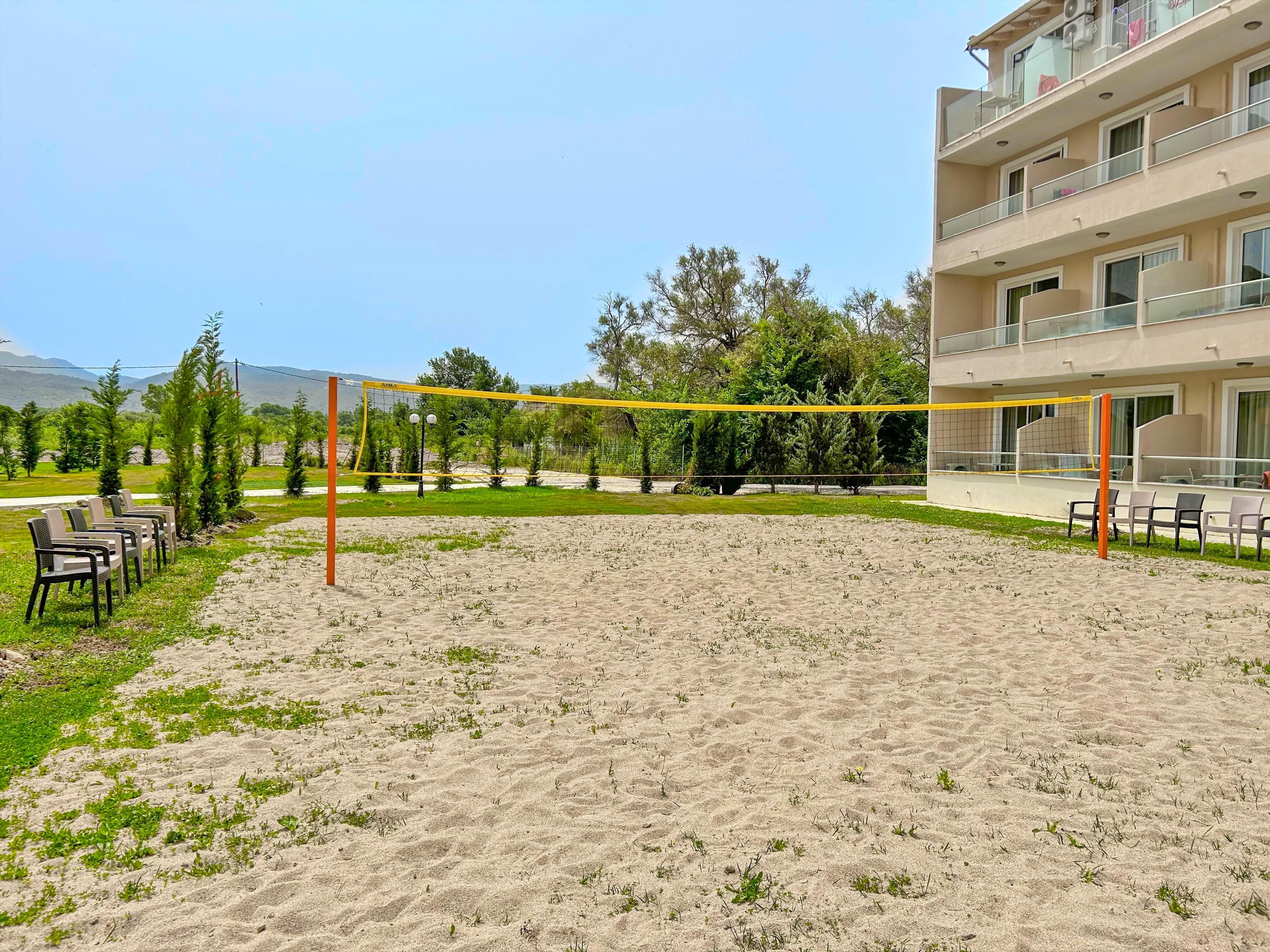 Angela Beach Family Deluxe 27