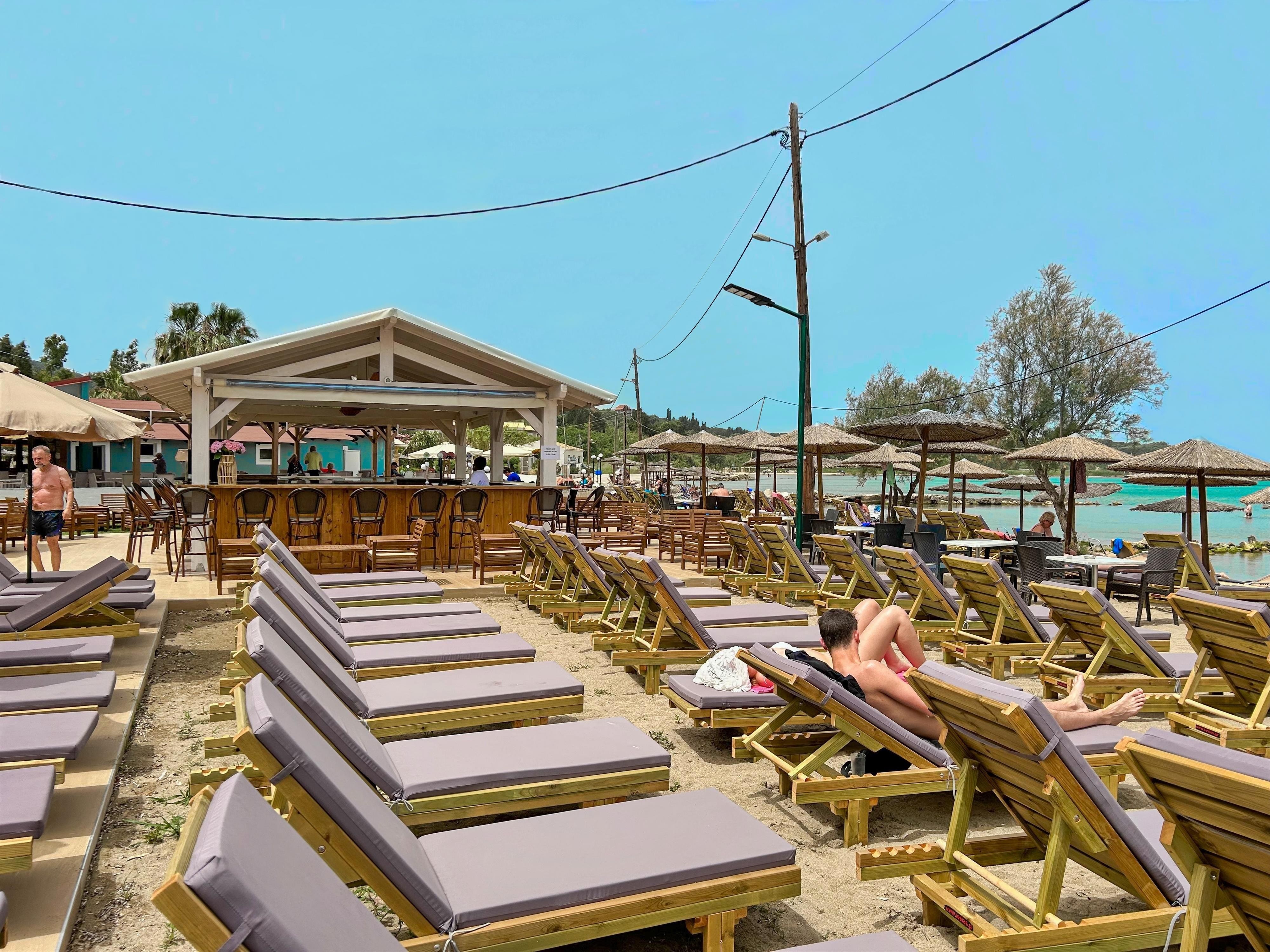 Angela Beach Family Deluxe 10