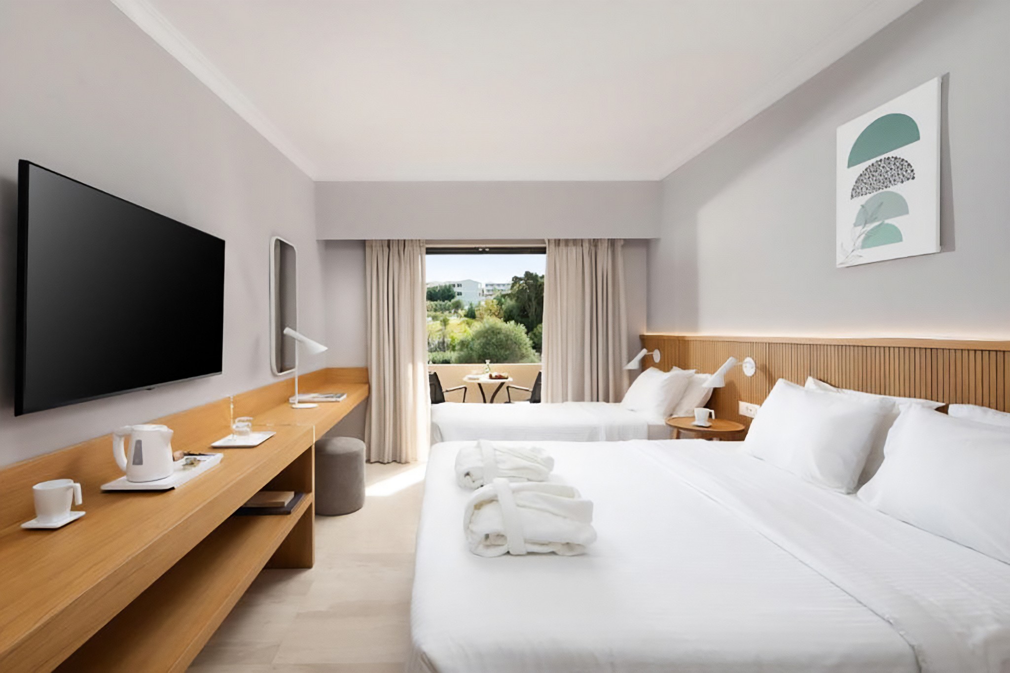 Roda Beach Resort & SPA 17