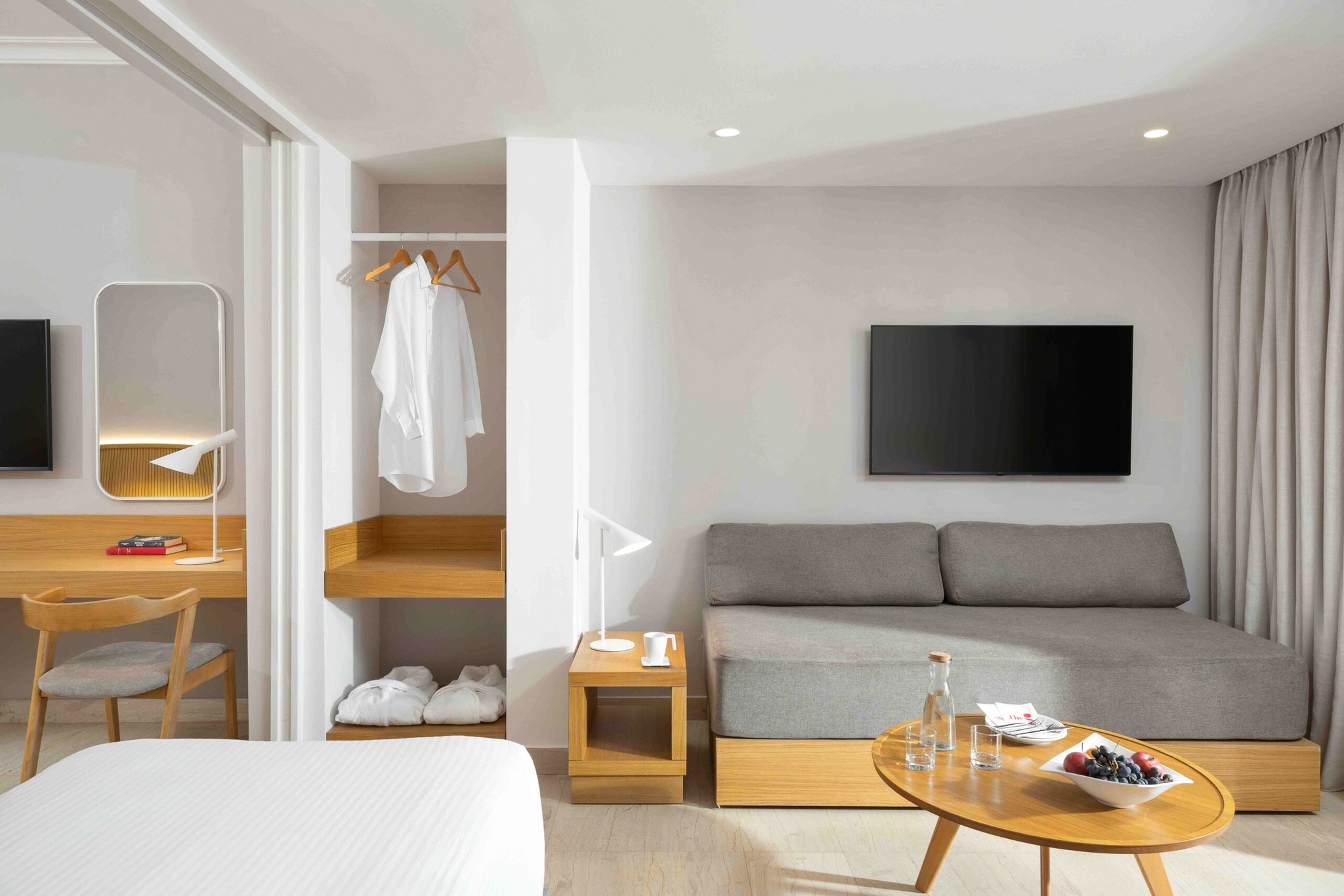 Roda Beach Resort & SPA 26