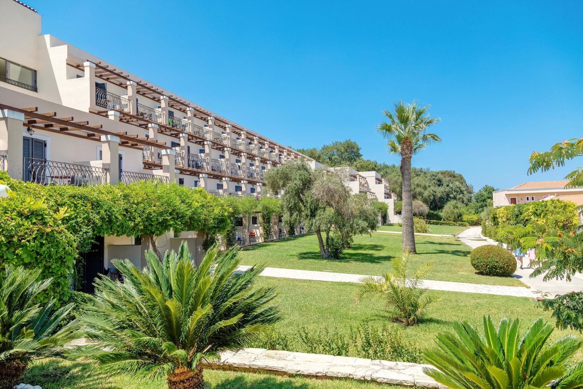 Roda Beach Resort & SPA 15