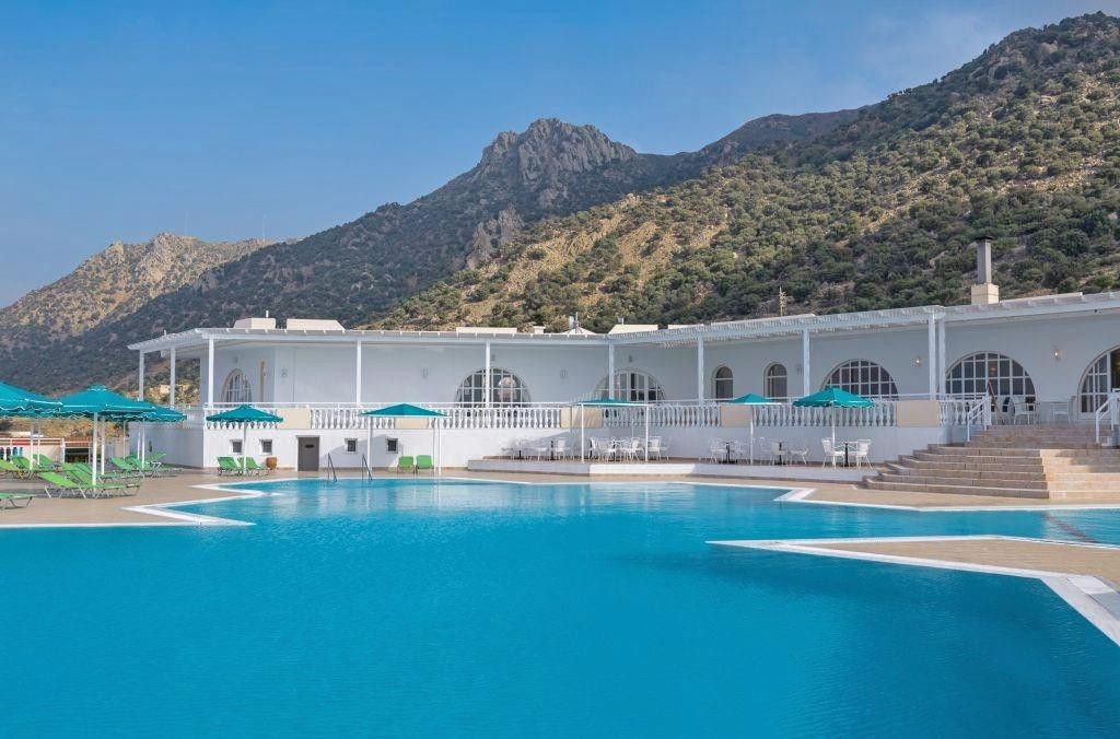 Canvas by Mitsis Family Village 9