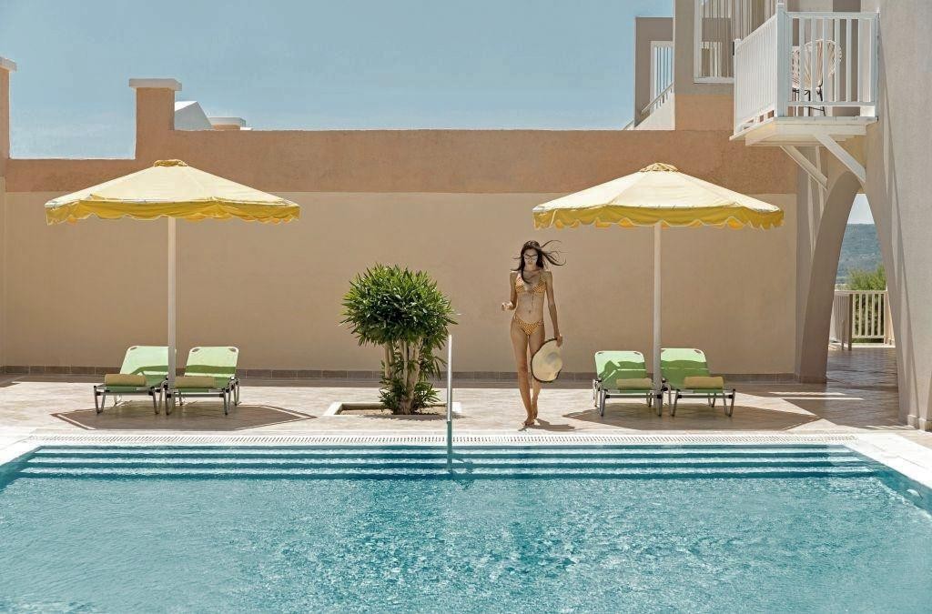 Canvas by Mitsis Family Village 12