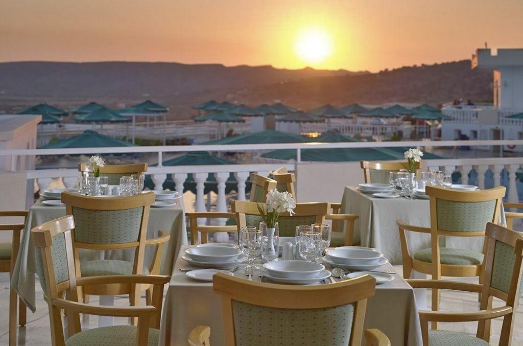 Canvas by Mitsis Family Village 5