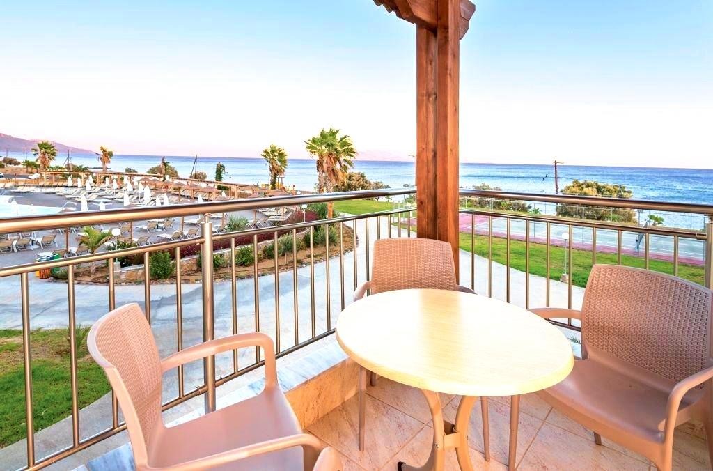 Grand Blue Beach Hotel 18