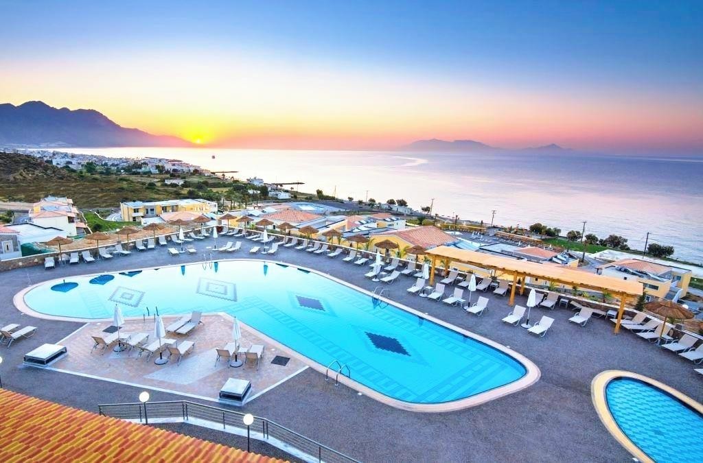 Grand Blue Beach Hotel 14