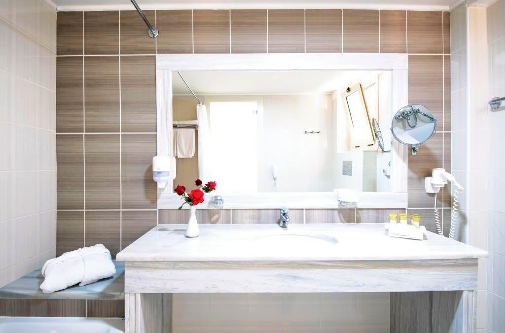 Grand Blue Beach Hotel 5