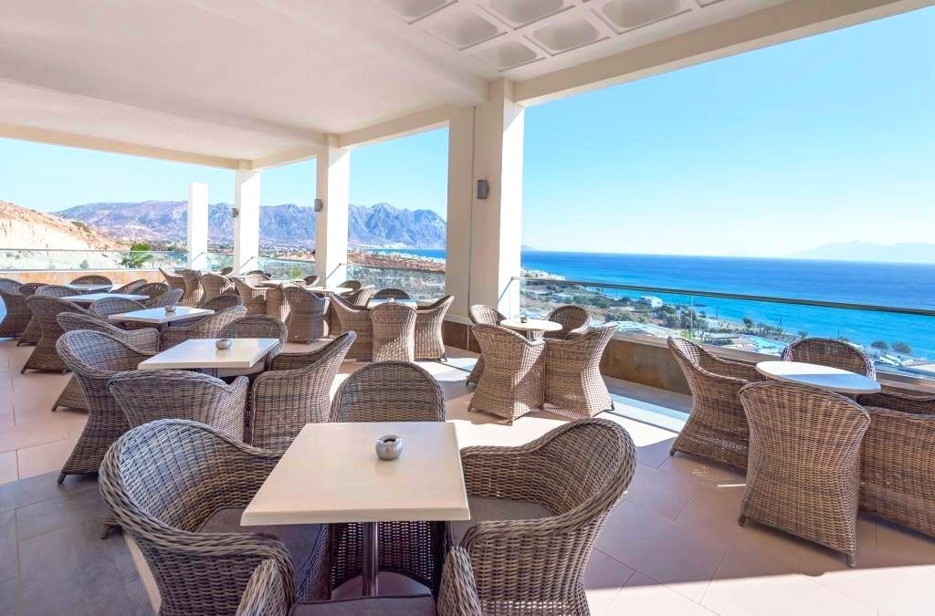 Grand Blue Beach Hotel 9