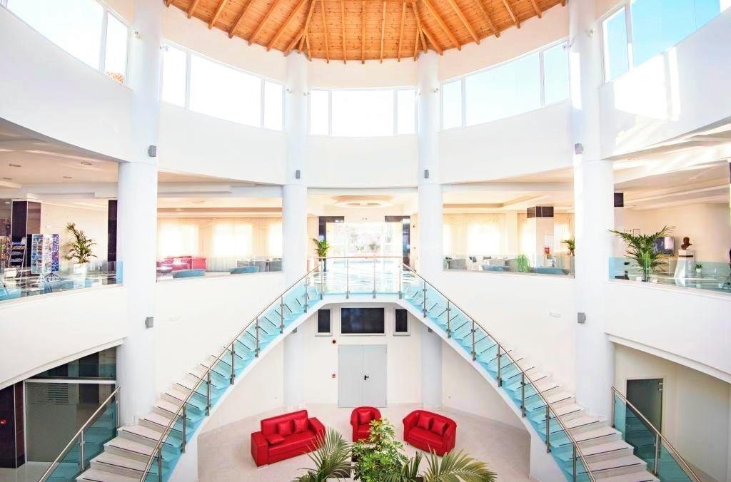 Grand Blue Beach Hotel 11