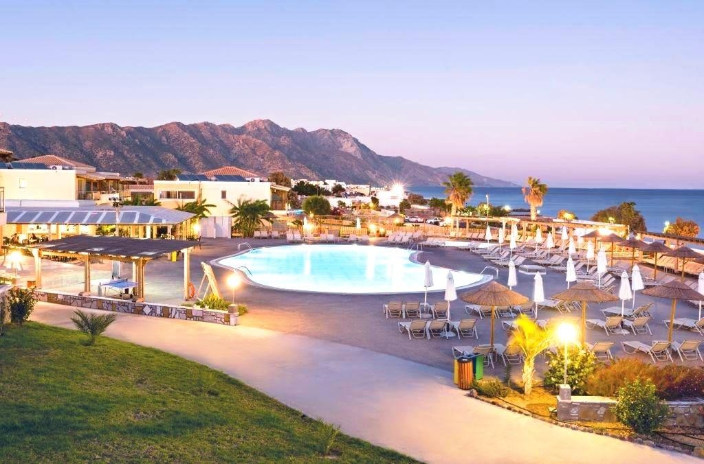 Grand Blue Beach Hotel 17