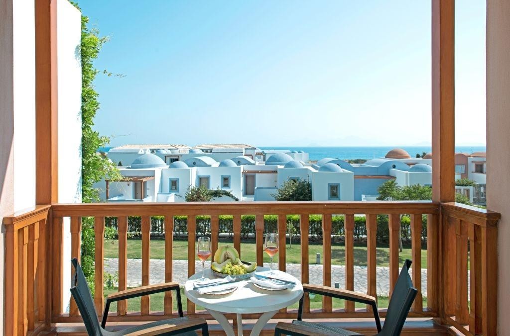 MITSIS SELECTION BLUE DOMES 17