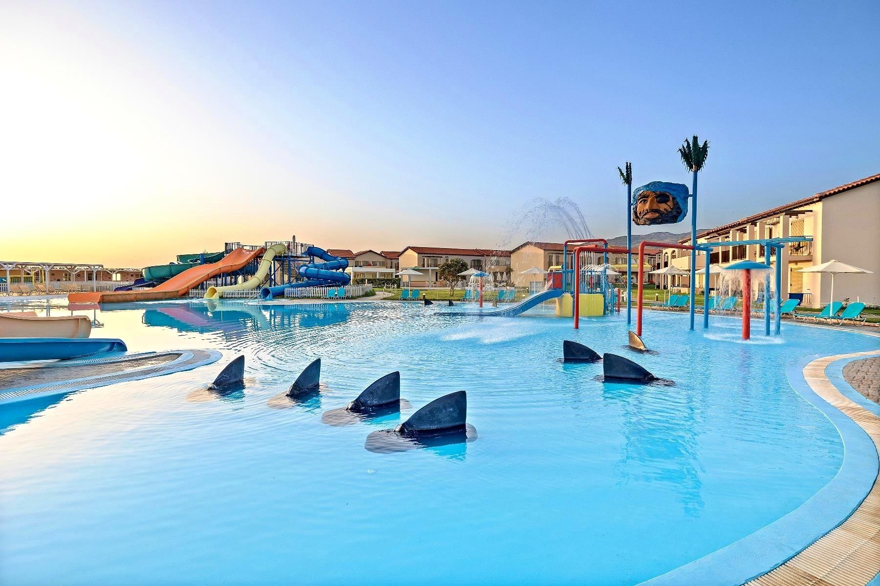 White Olive Marine Aquapark 8