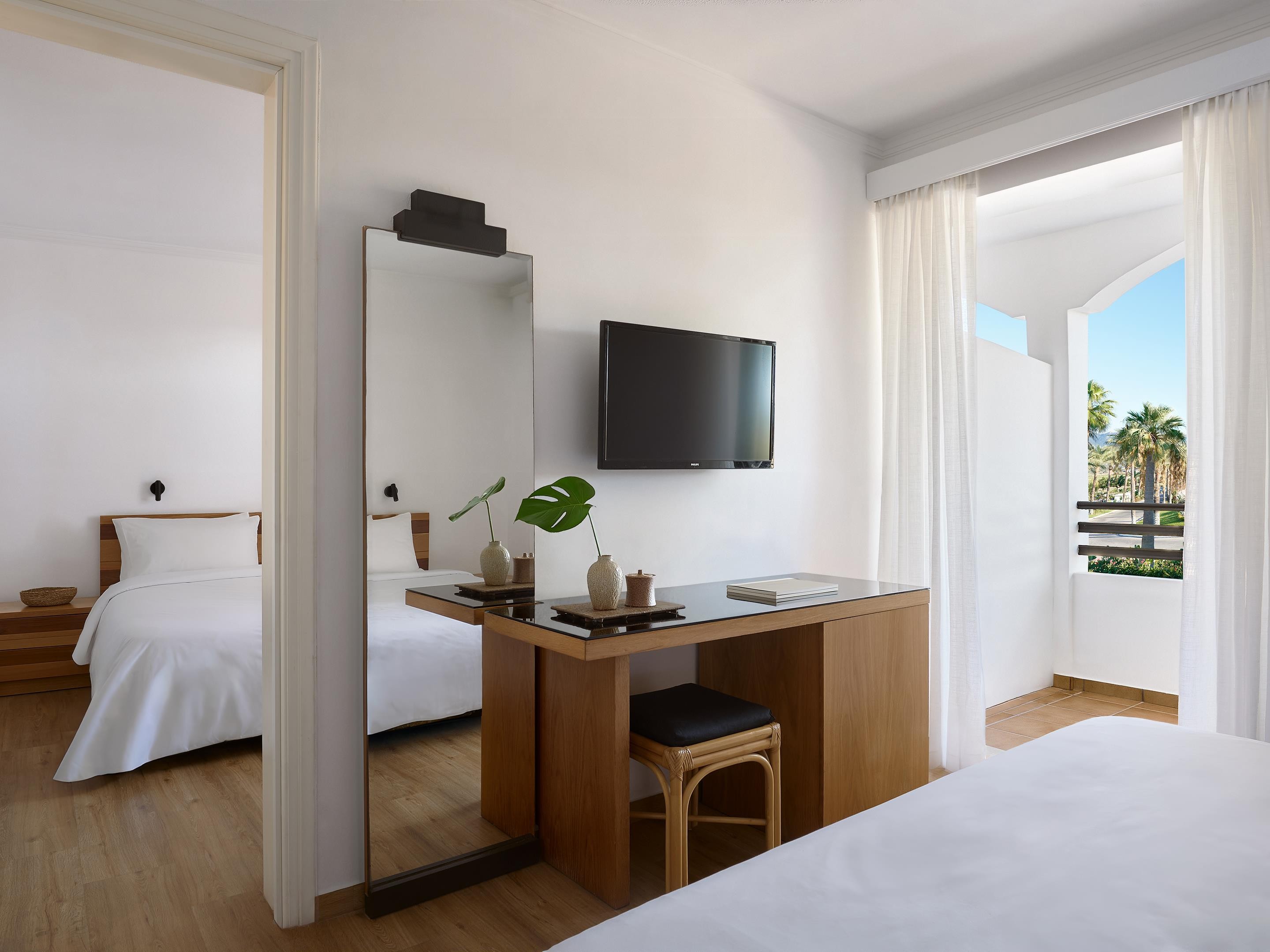 Grecotel Casa Paradiso 17