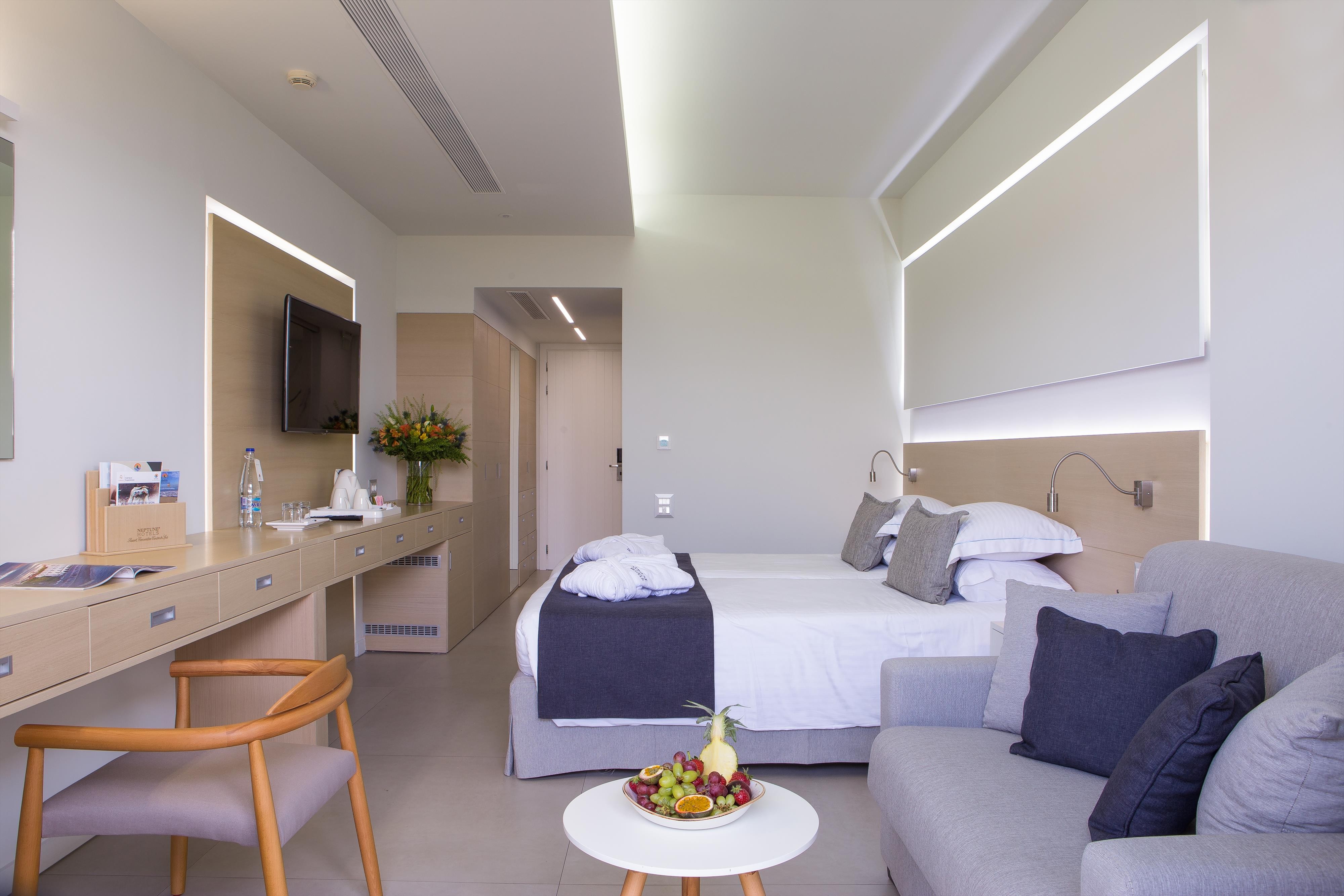 Neptune Luxury Resort 8