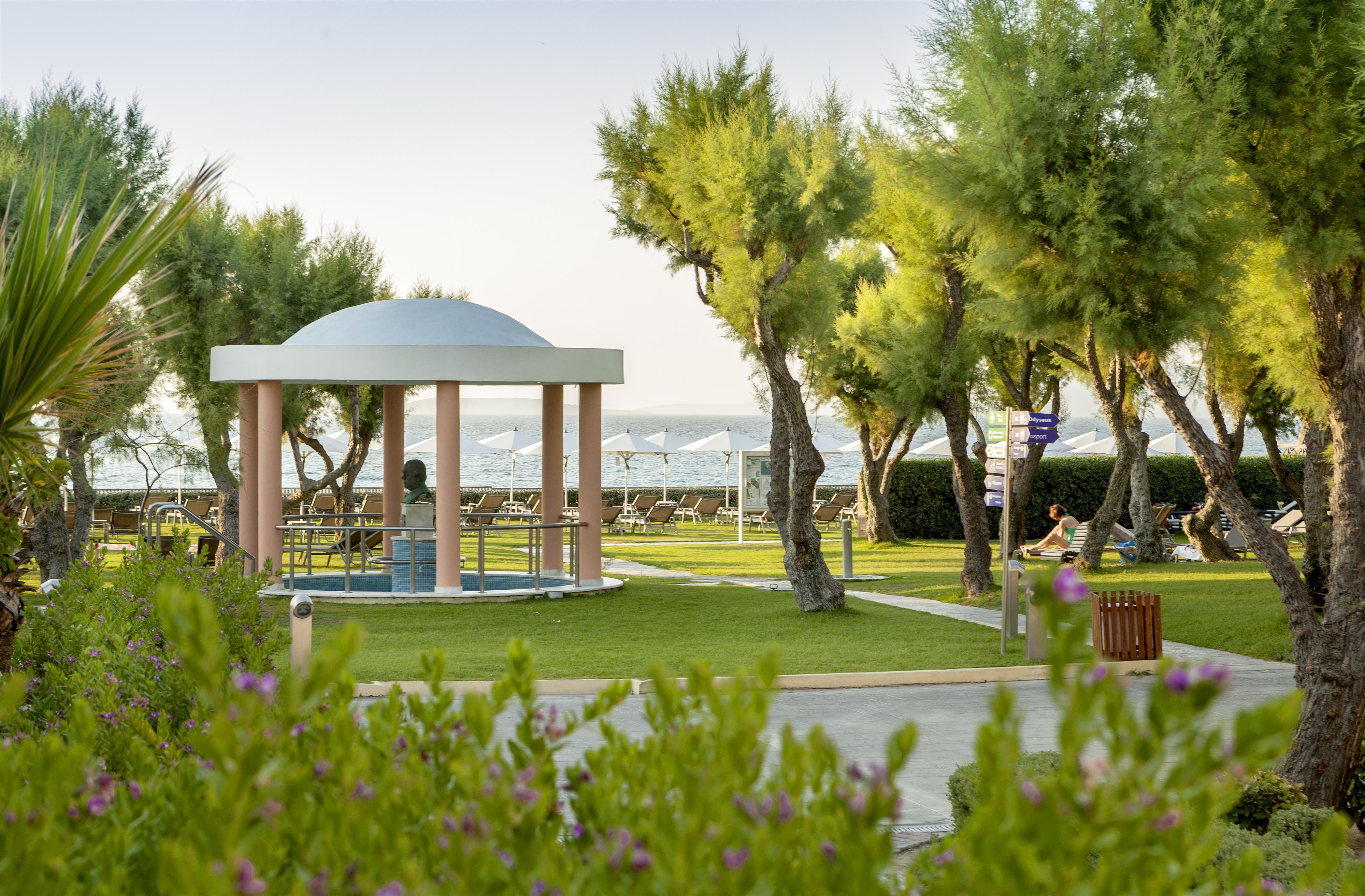 Neptune Luxury Resort 34