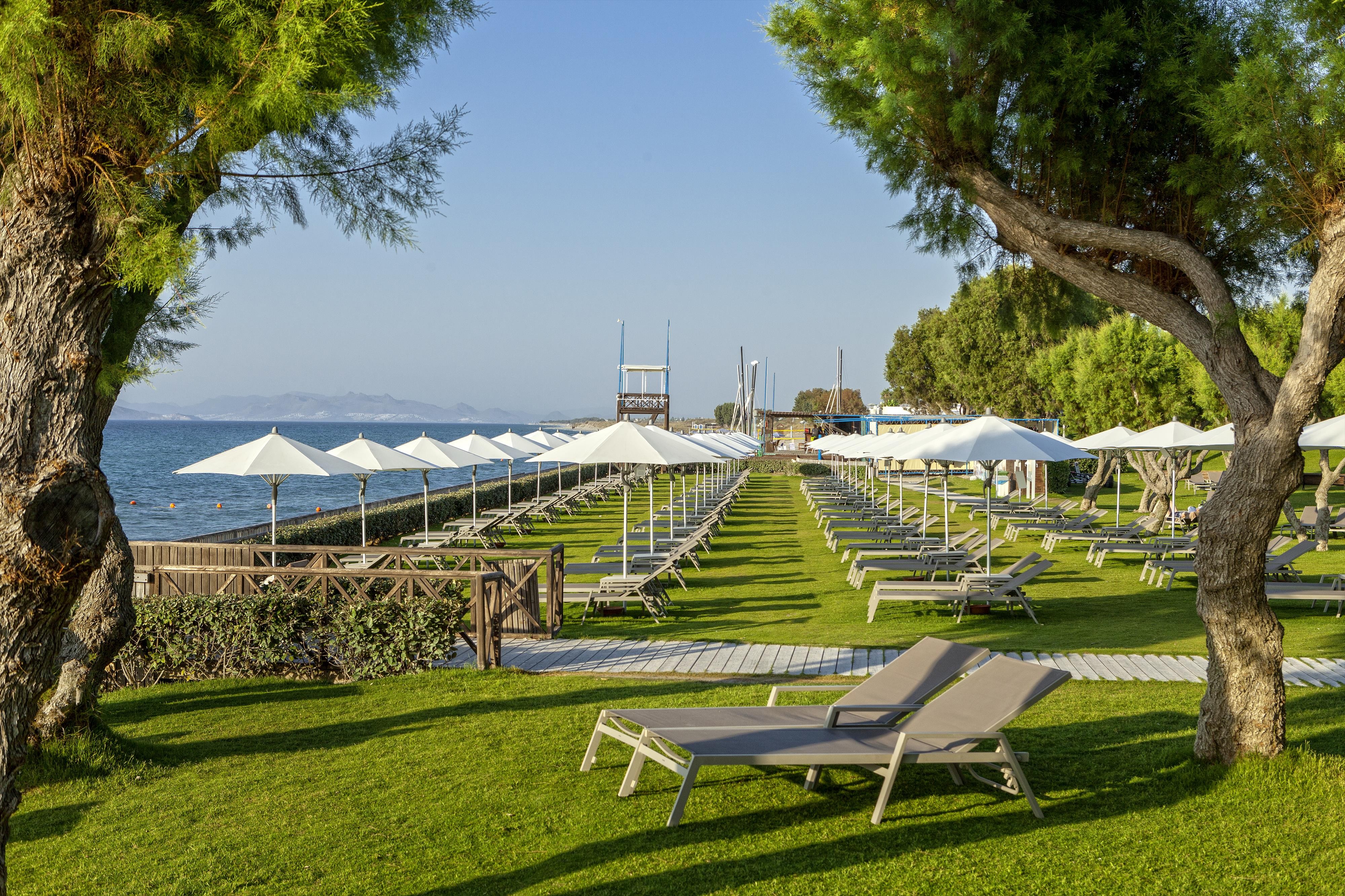 Neptune Luxury Resort 32